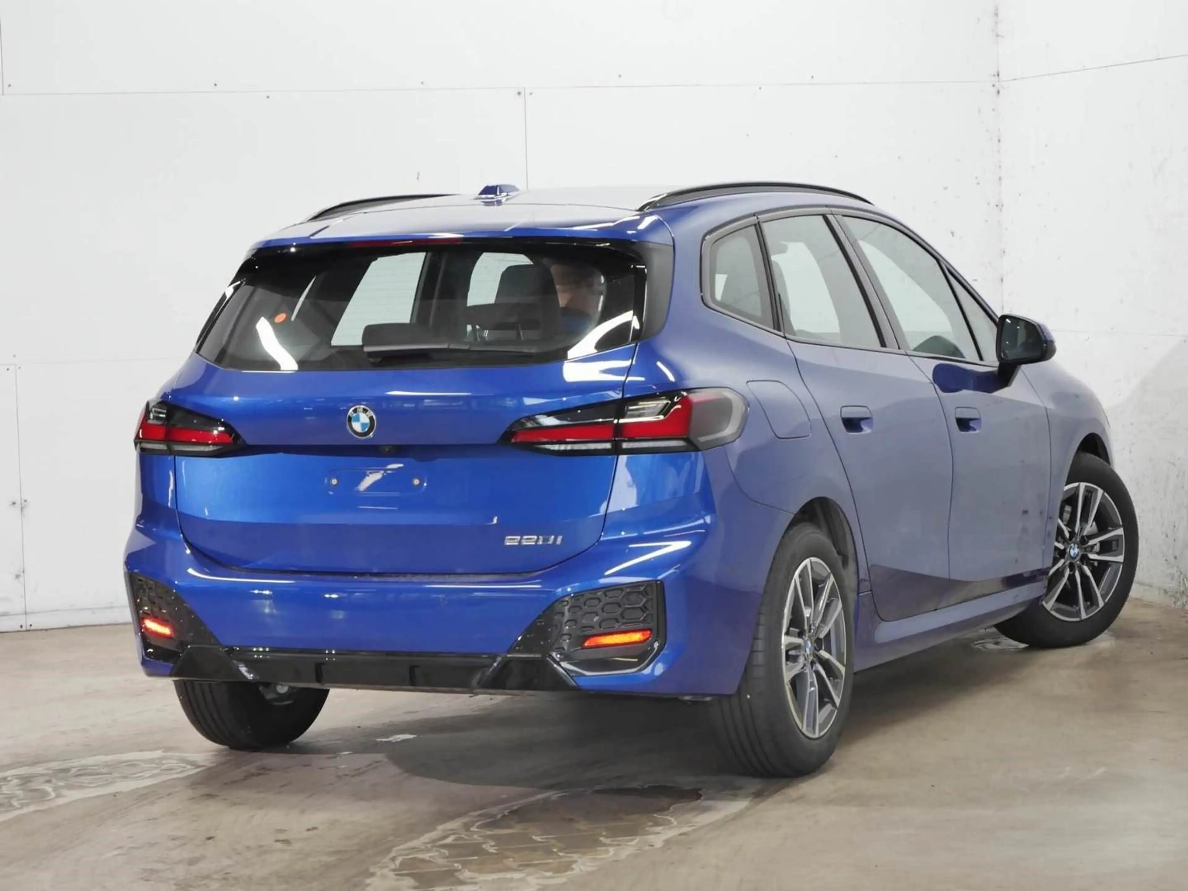 BMW 220 i Active Tourer Aut M Sport — photo 4