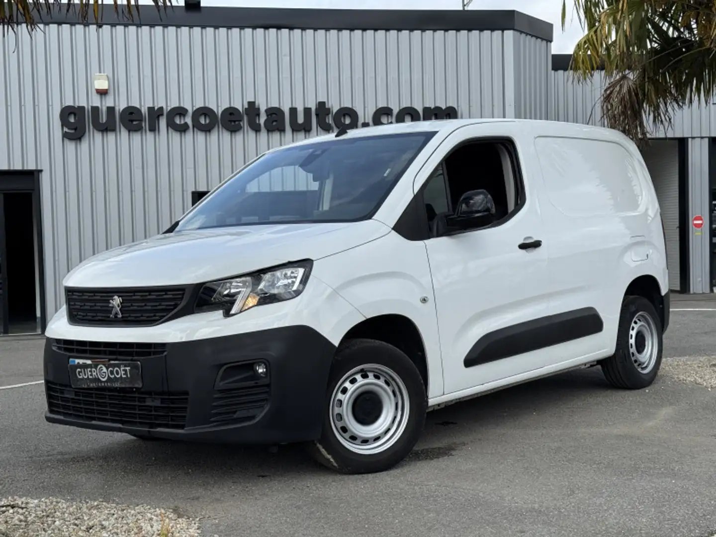 Peugeot Partner M 650KG BLUEHDI 100CH S\u0026S PACK ASPHALT CONNEC Blanc - 2