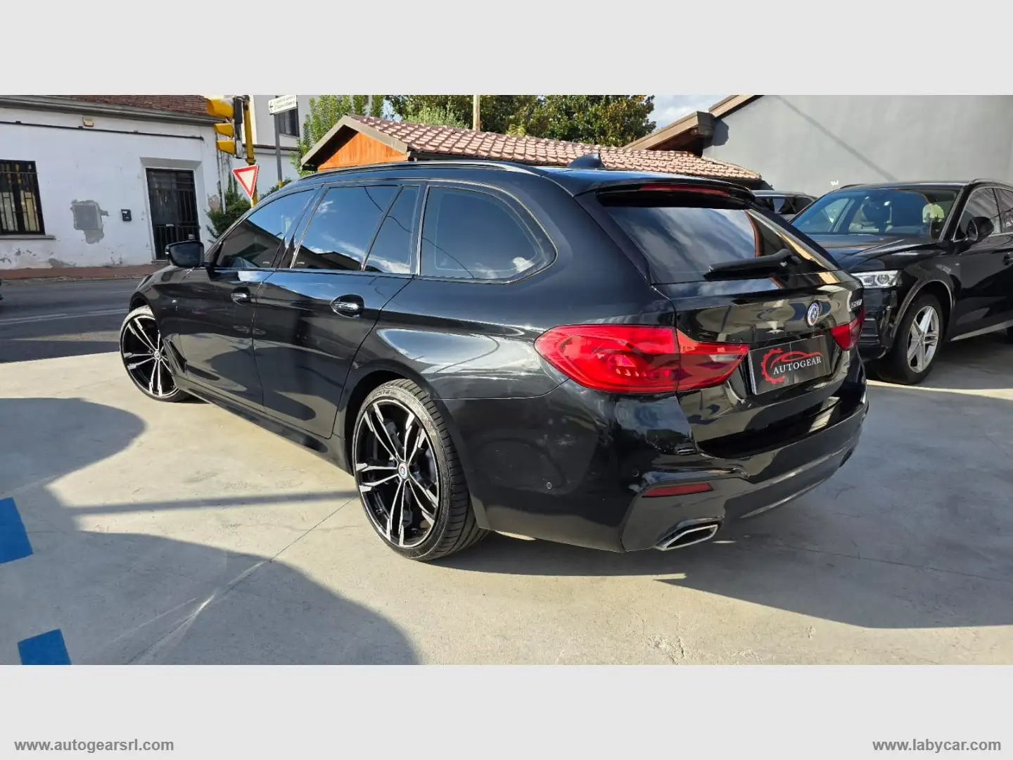 BMW 520 520d aut. Touring Msport Noir - 2