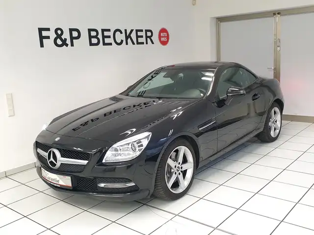 Mercedes-Benz SLK 250 SLK 250 d 9G-TRONIC PANO ILS LEDER SCHECKHEFT MB