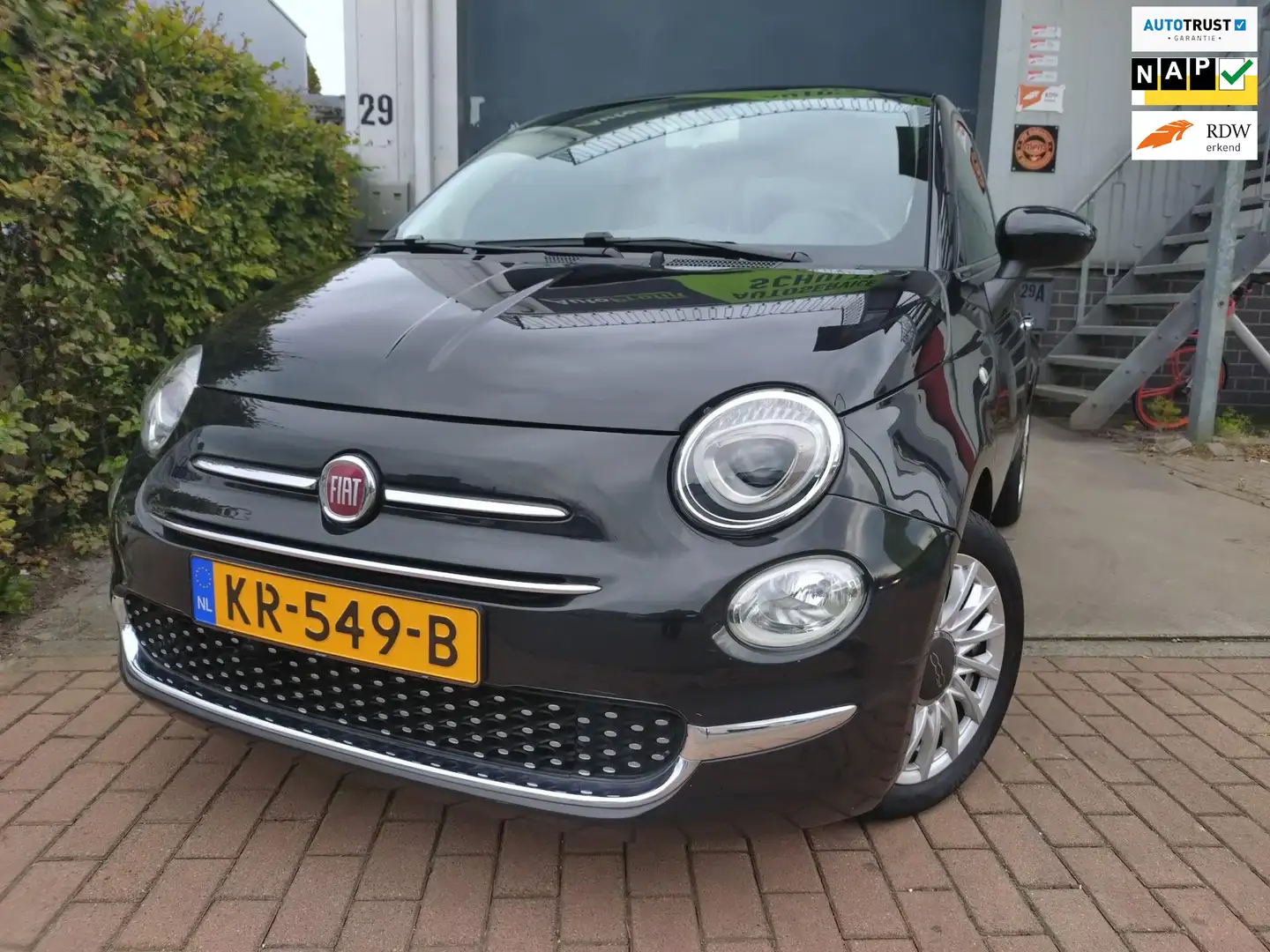 Fiat 500 0.9 TwinAir Turbo Lounge Panoramadak lage km stand Noir - 1