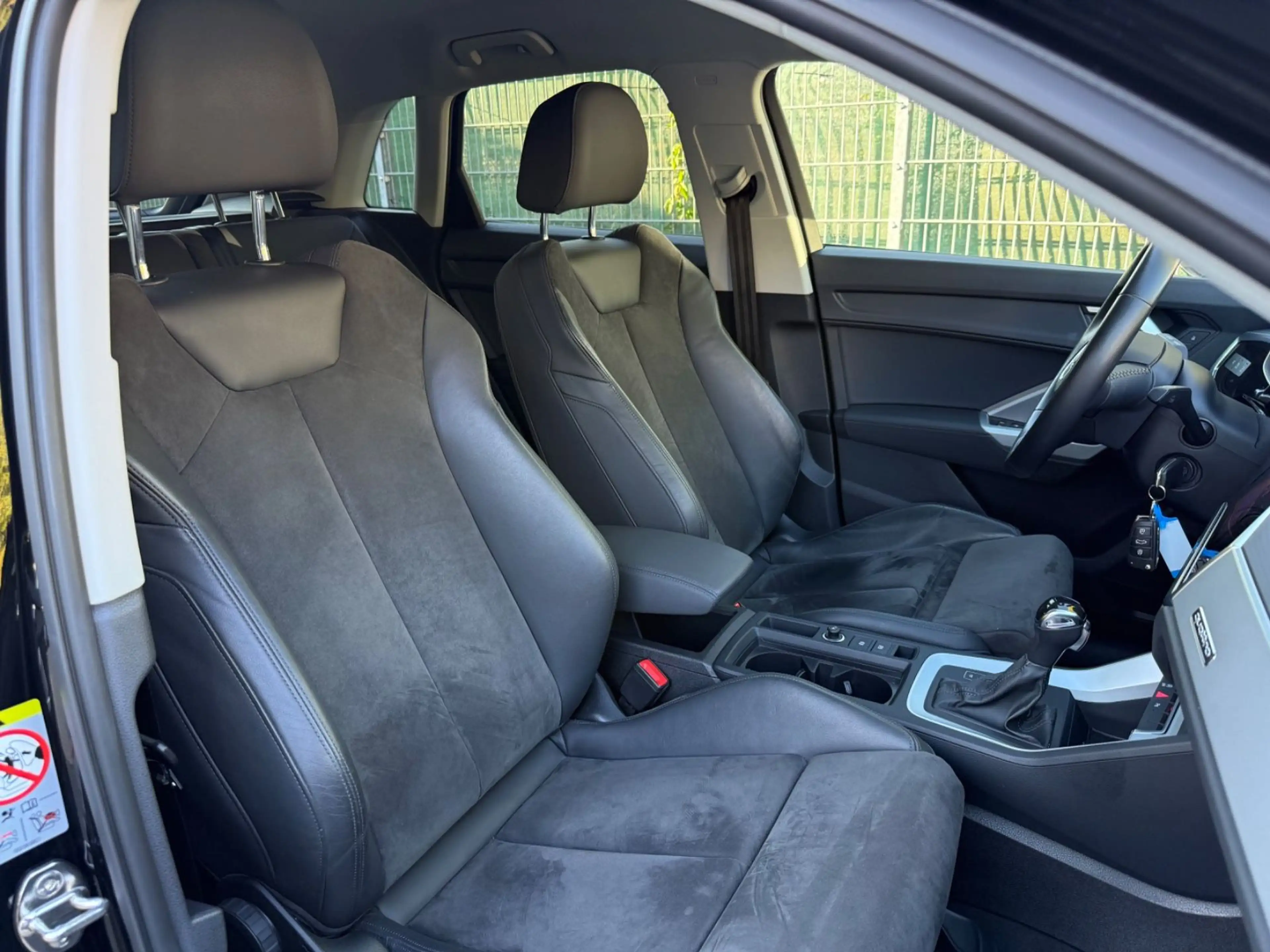 Audi Q3 40 TDI quattro·ACC·LED·MMI Plus·3-Zonen Klima — photo 12