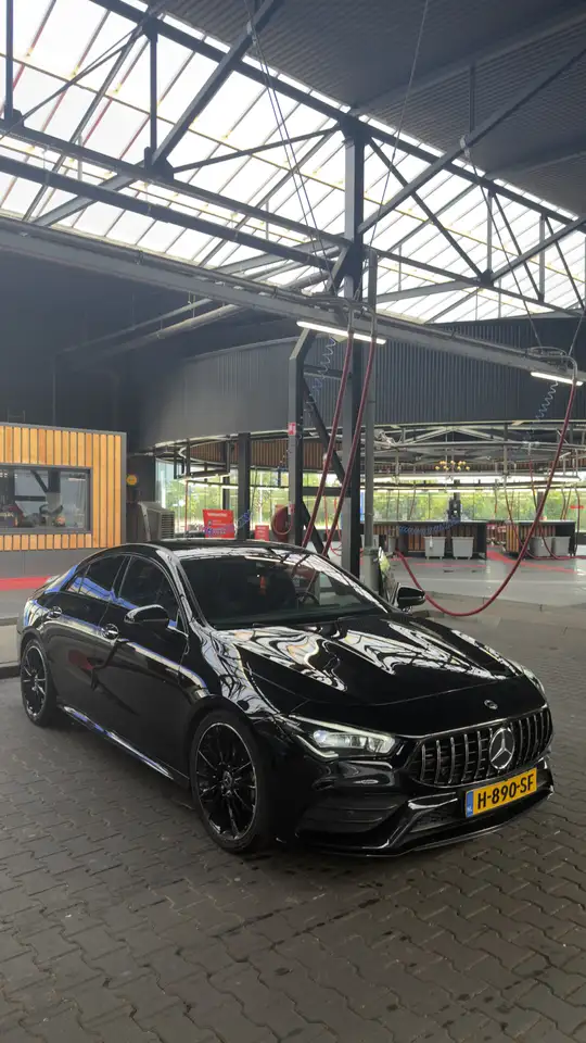 Mercedes-Benz CLA 180