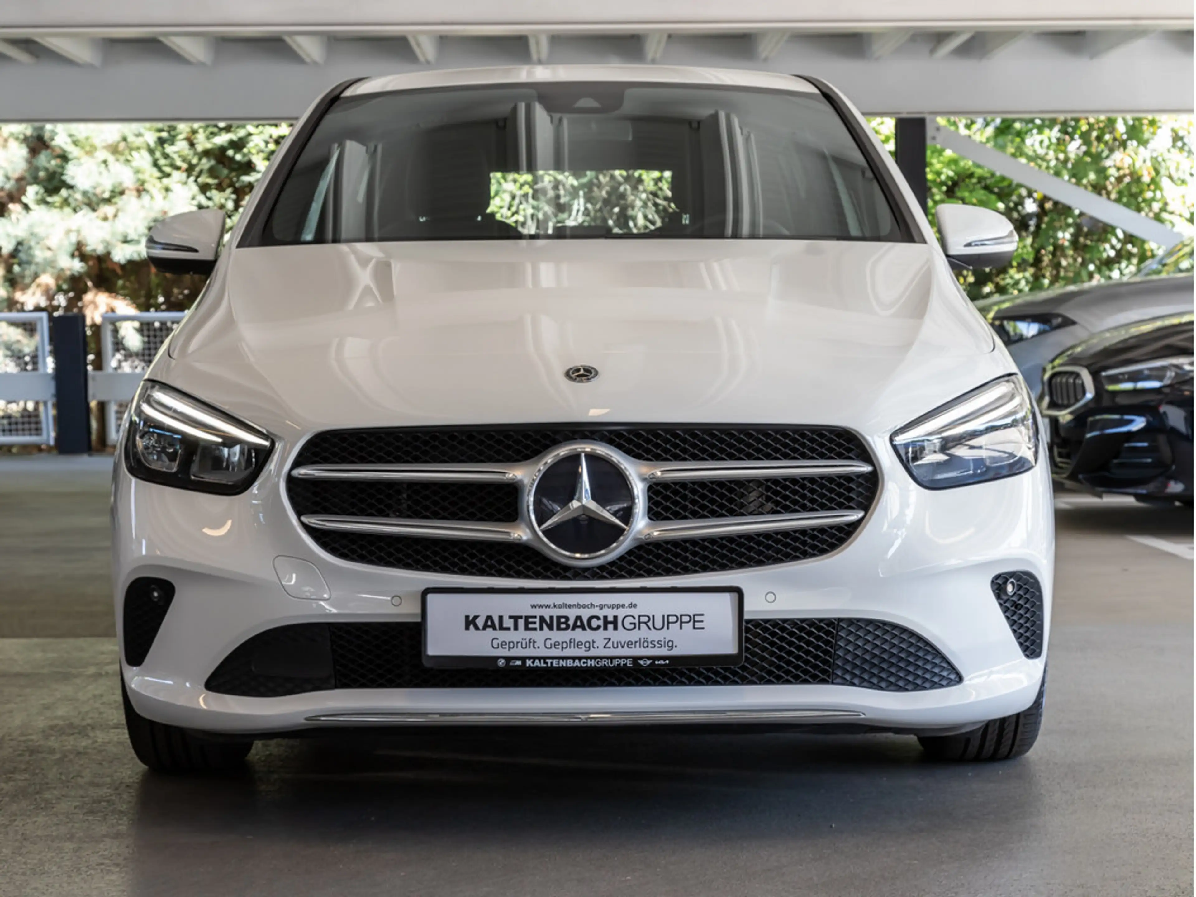 Mercedes-Benz B 220 Progressive 4Matic AHK LED NAVI KAMERA — photo 4