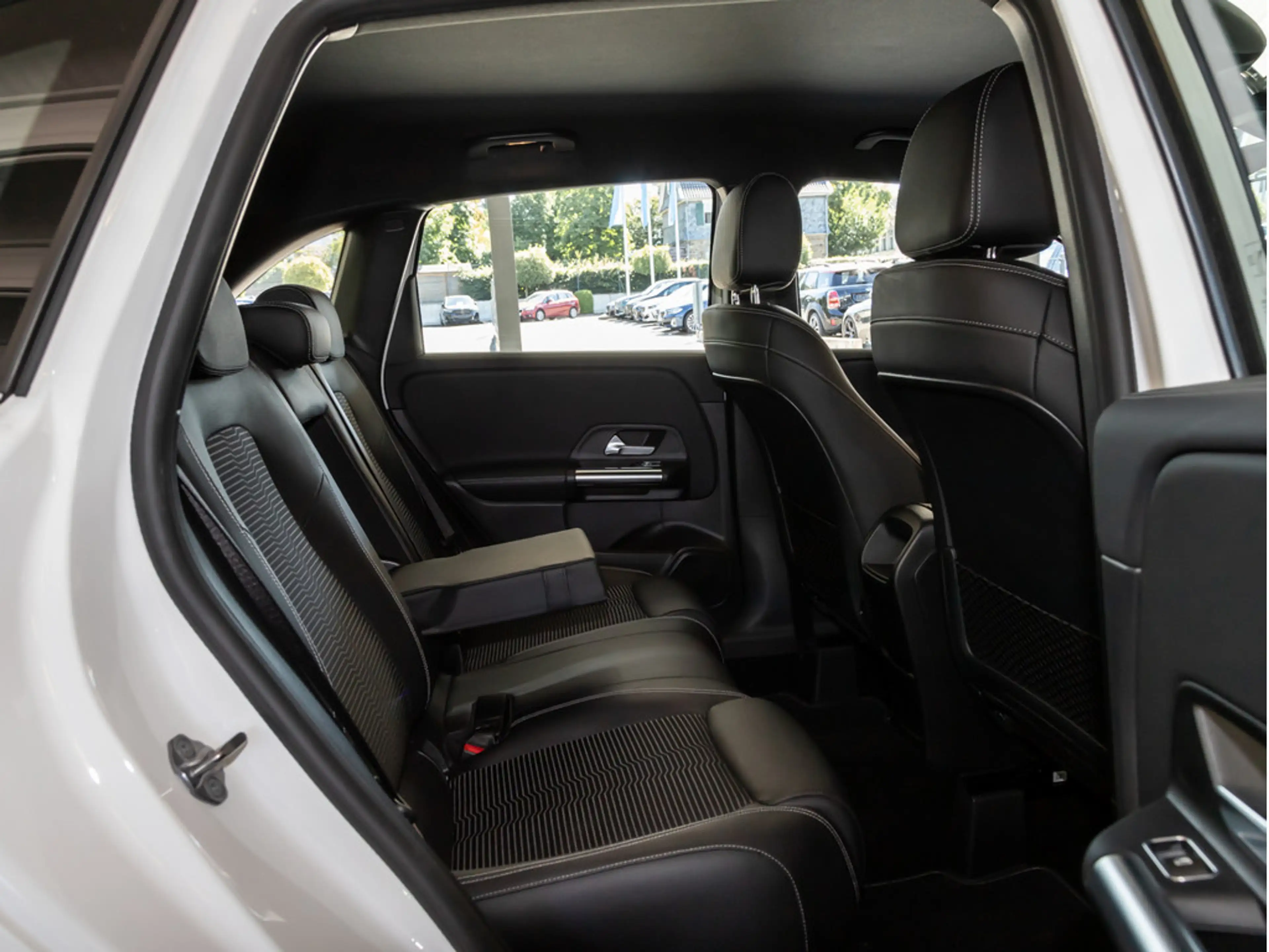 Mercedes-Benz B 220 Progressive 4Matic AHK LED NAVI KAMERA — photo 10