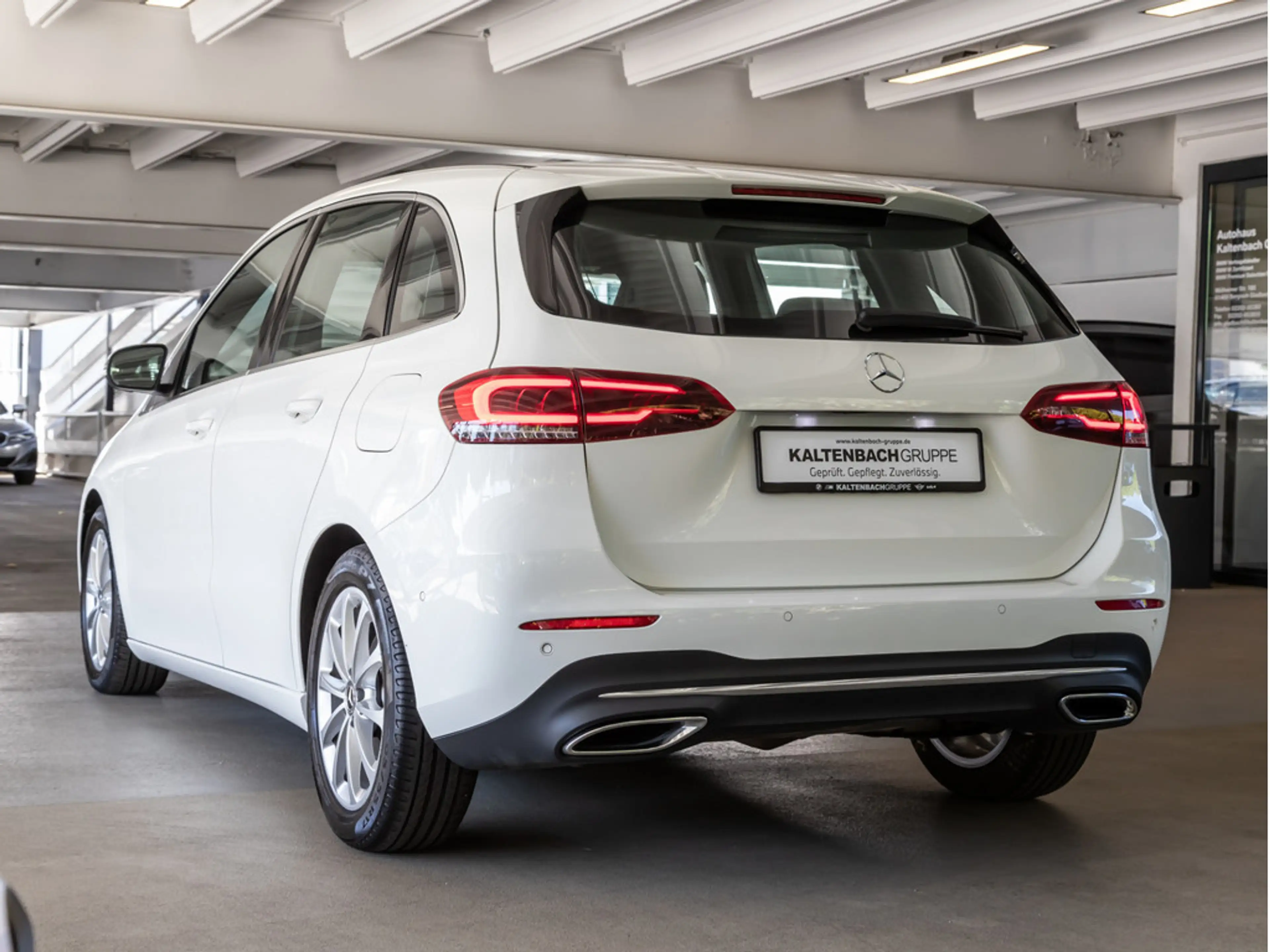 Mercedes-Benz B 220 Progressive 4Matic AHK LED NAVI KAMERA — photo 8