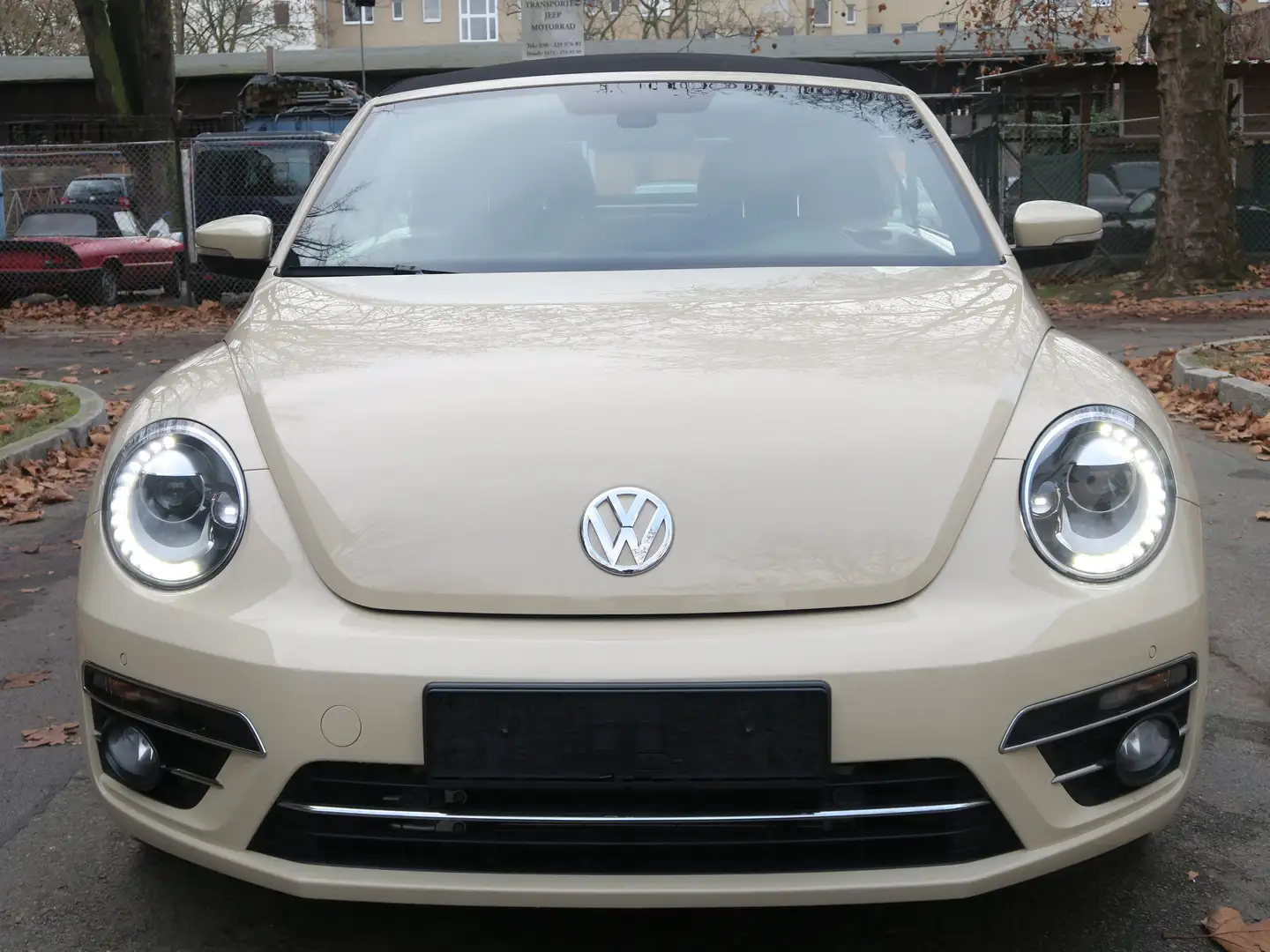 Volkswagen Beetle Basis BMT/Start-Stopp Final Edition Beige - 2