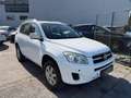 Toyota RAV 4 2,0 2WD 158PS wenig Kilometer mit Klima Weiß - thumbnail 1