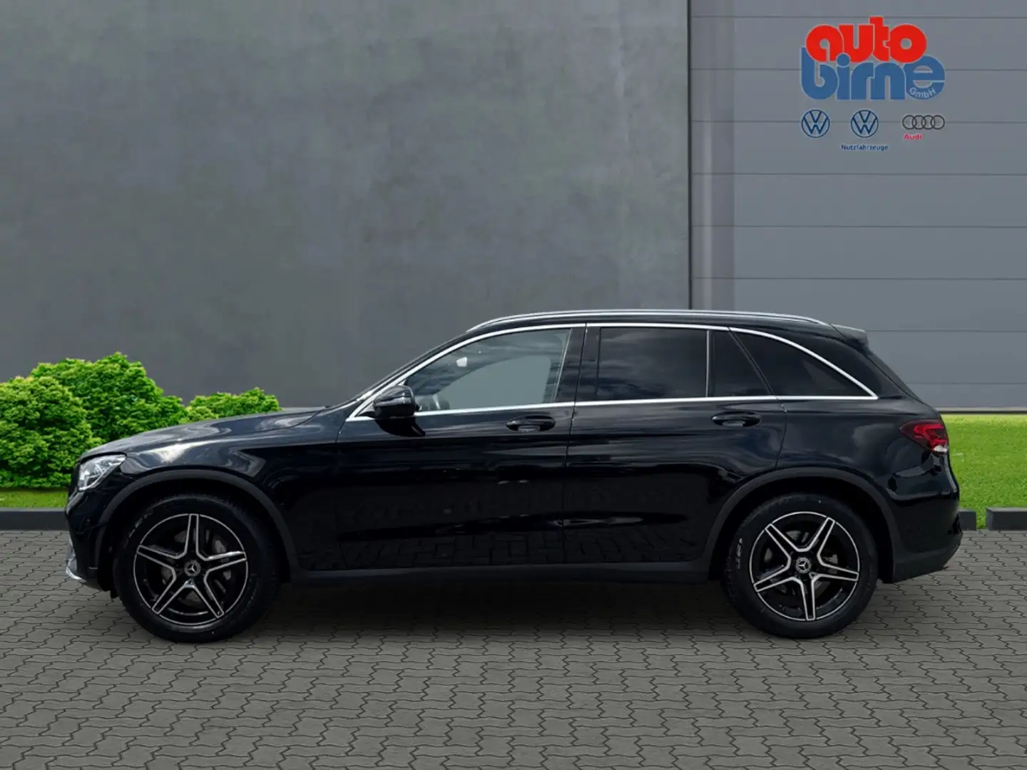 Mercedes-Benz GLC 200 4Matic AMG Line Luftfederung  AHK Leder Memory Dig Schwarz - 2