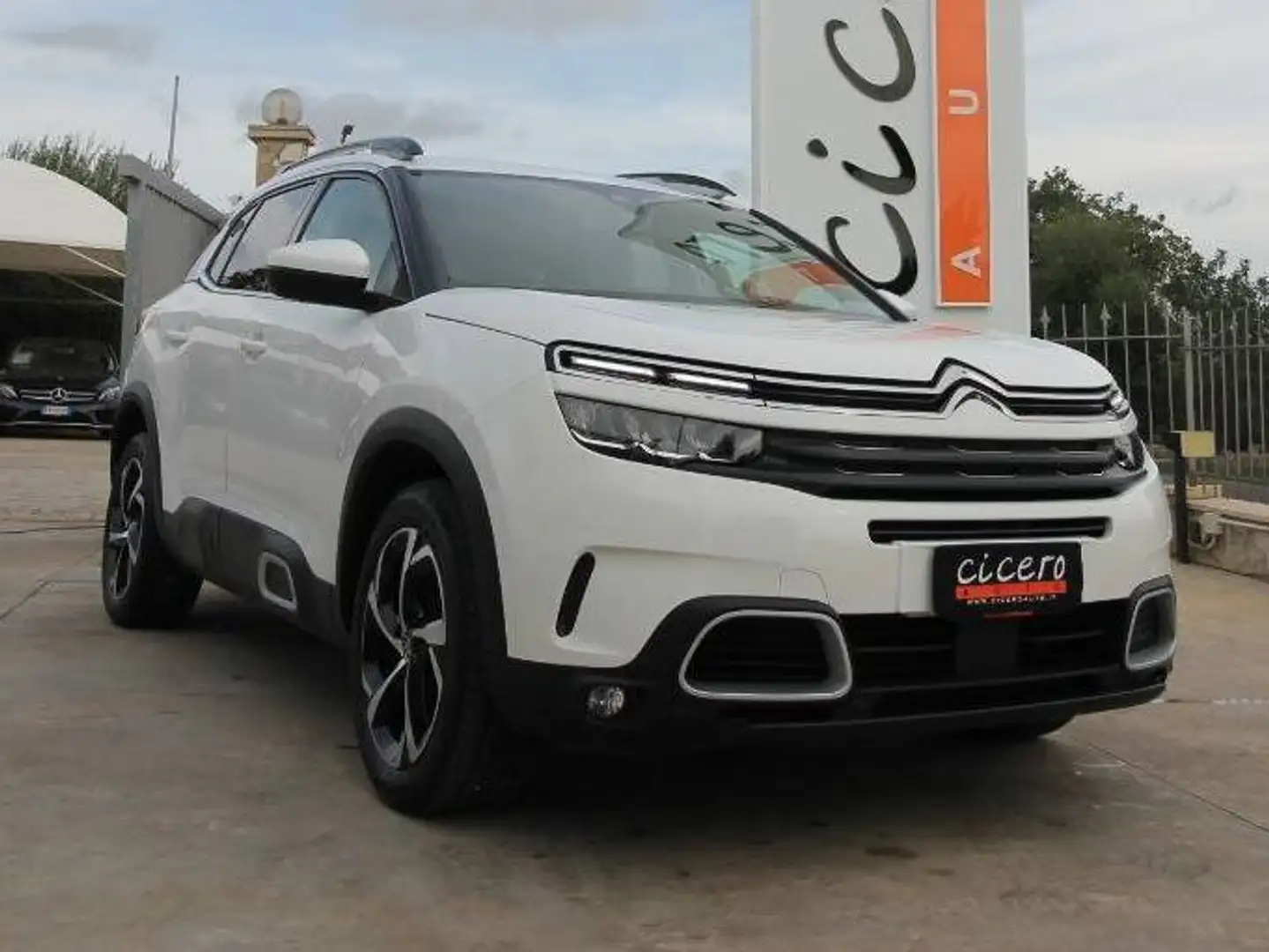 Citroen C5 Aircross 1.5 bluehdi 130cv Feel Pack | Unipro N1 | 2022 Blanco - 1
