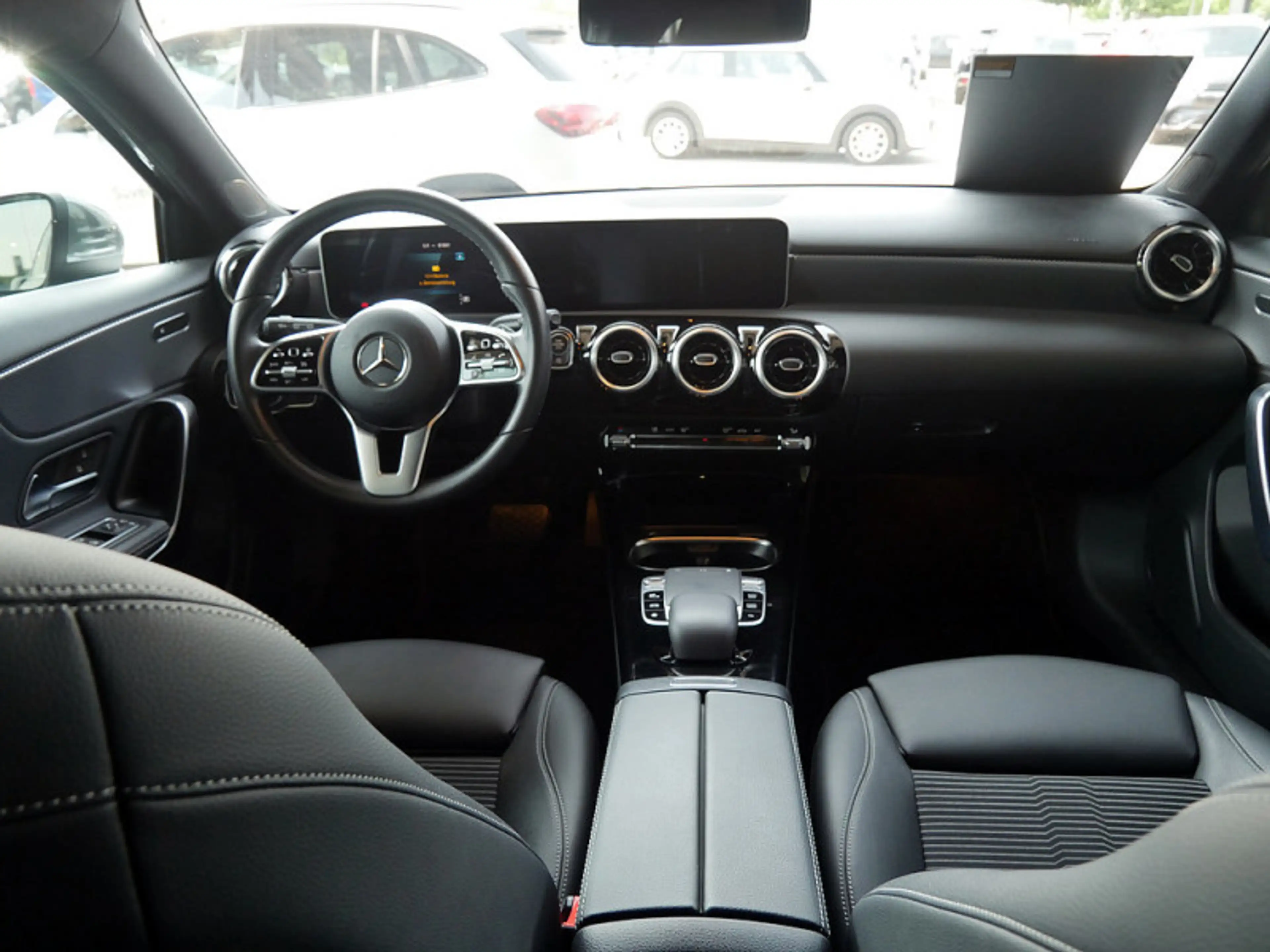 Mercedes-Benz A 250 Kompaktlimousine PREMIUM PROGRESSIVE AHK — photo 7
