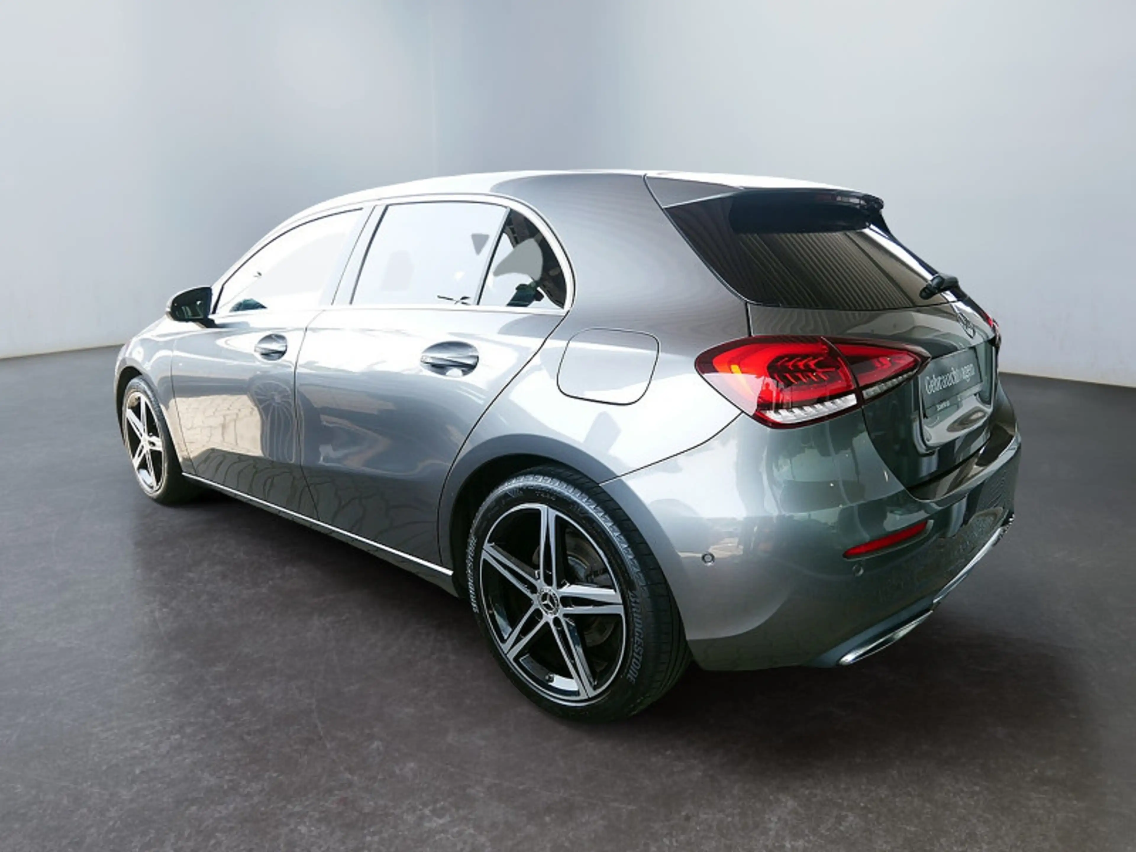 Mercedes-Benz A 250 Kompaktlimousine PREMIUM PROGRESSIVE AHK — photo 4