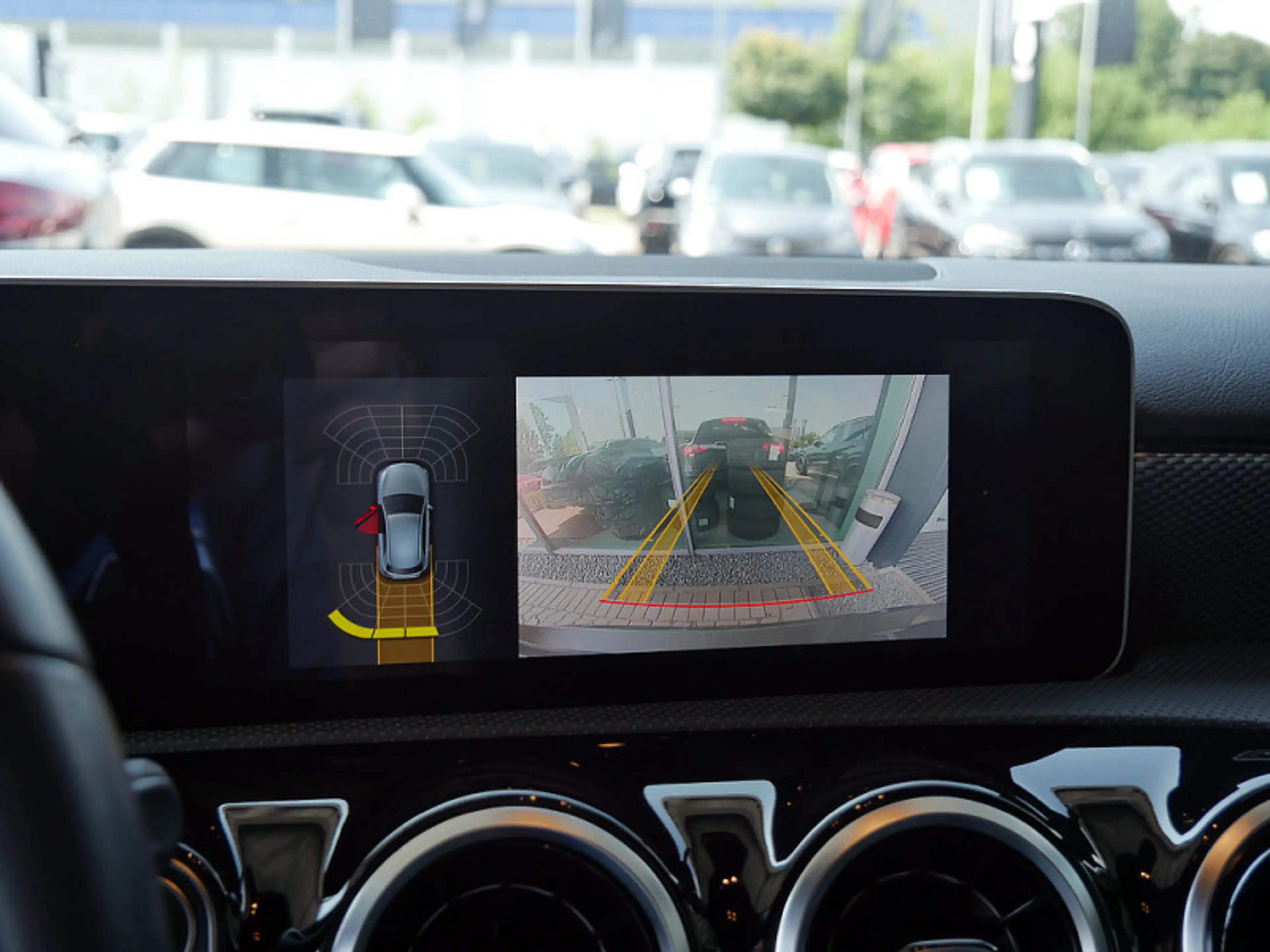 Mercedes-Benz A 250 Kompaktlimousine PREMIUM PROGRESSIVE AHK — photo 14