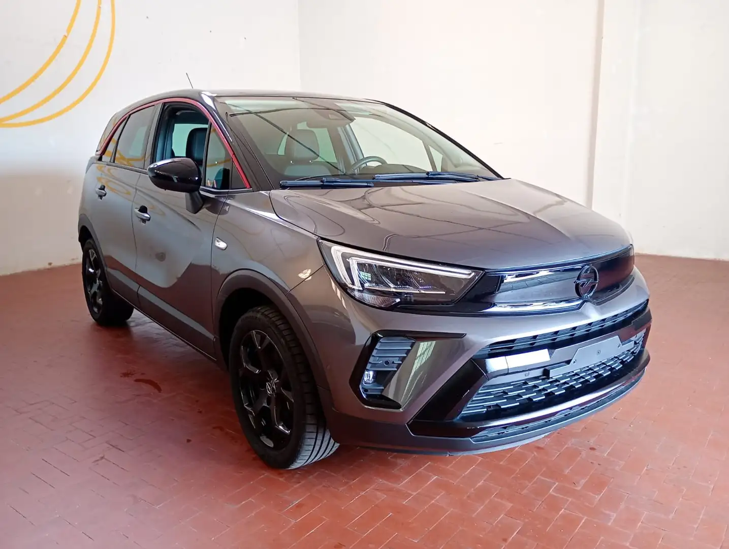 Opel Crossland 1.2 110cv GS + Navi + Telecamera Grigio - 1