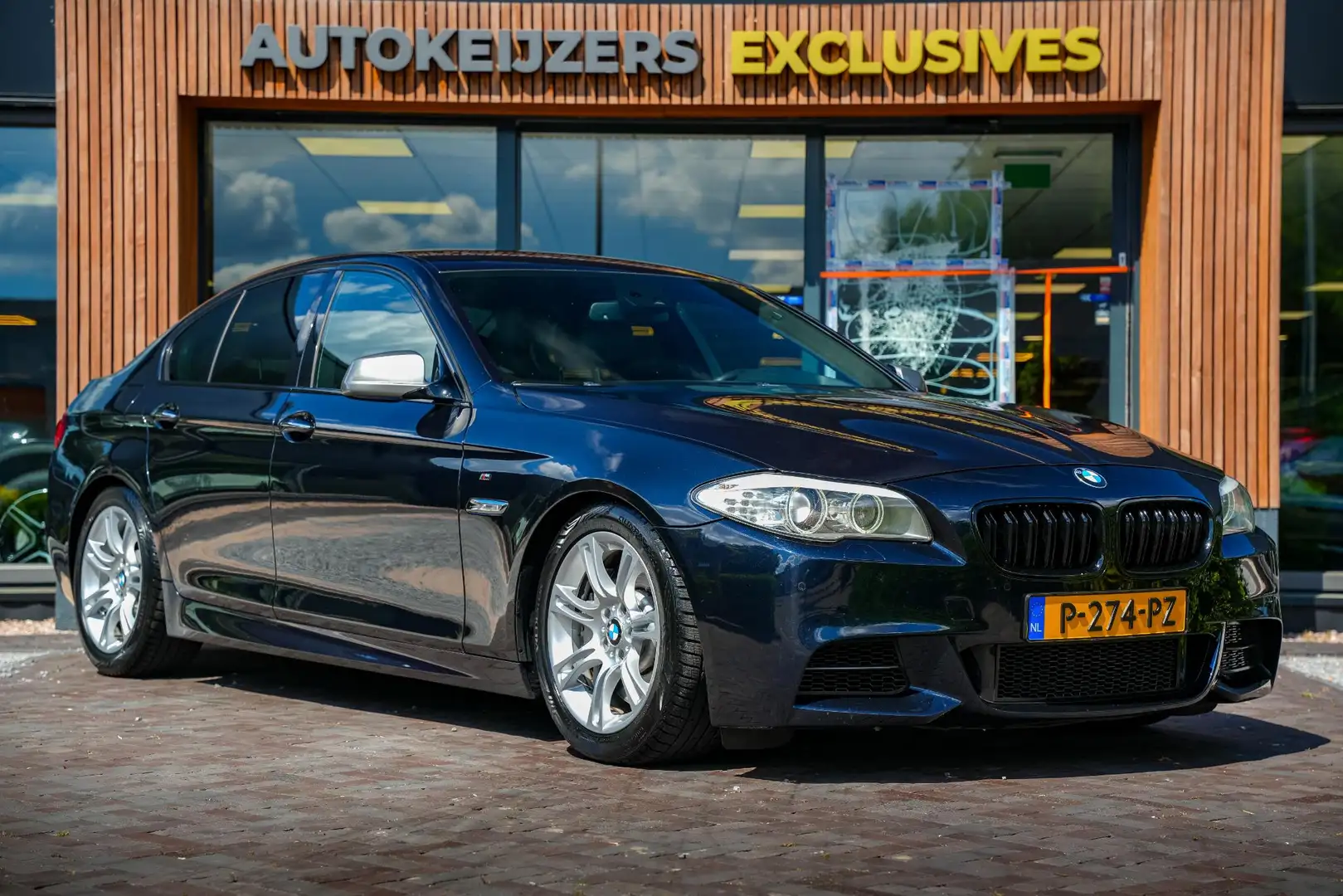 BMW M550 5-serie M550xd Navi Stoelverw. Cruise Leer Memory Černá - 1
