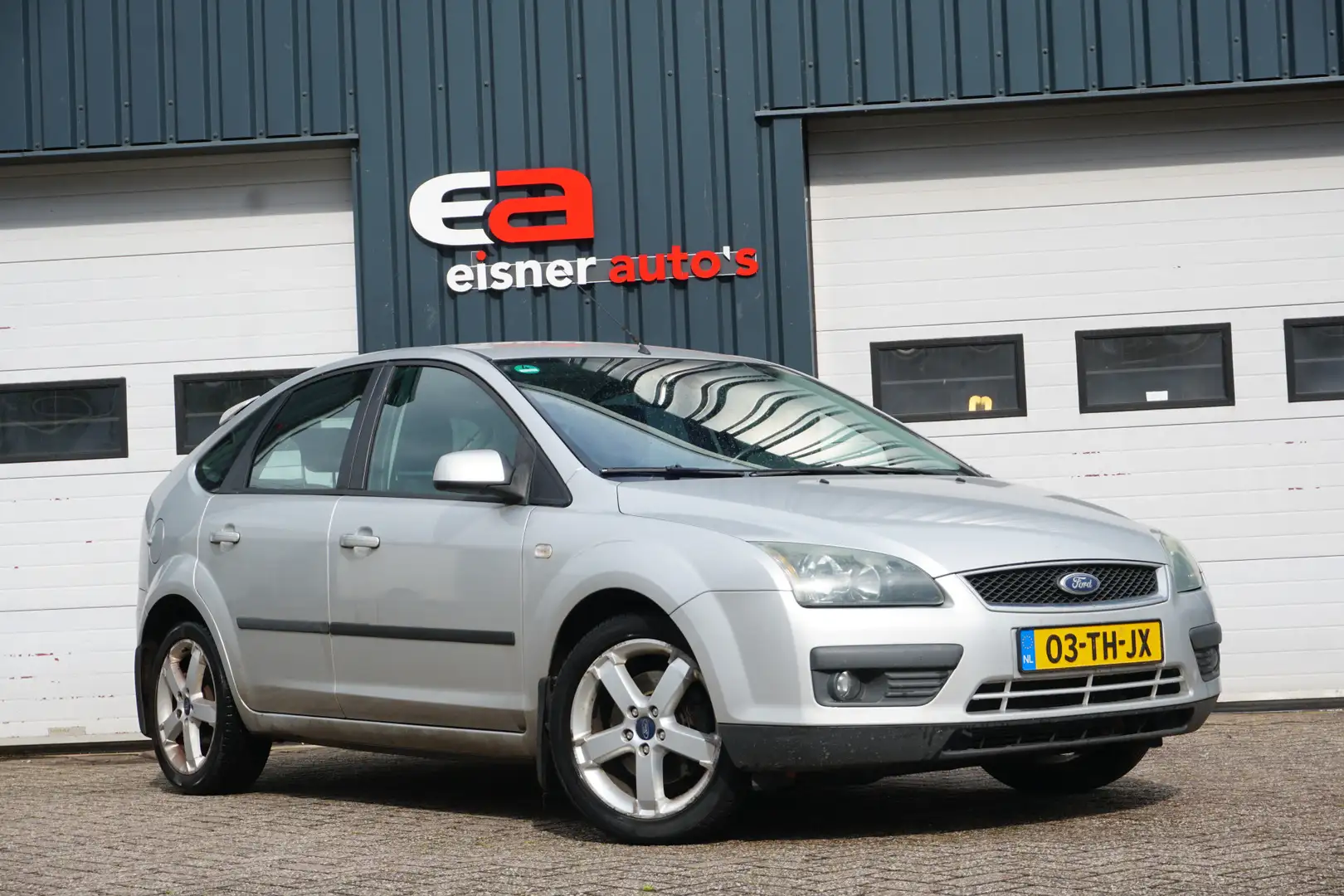 Ford Focus 2.0-16V Rally Edition Grau - 2