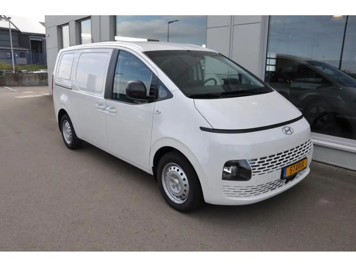 Hyundai STARIA TECHNO 215 HYBRIDE Blanc - 1