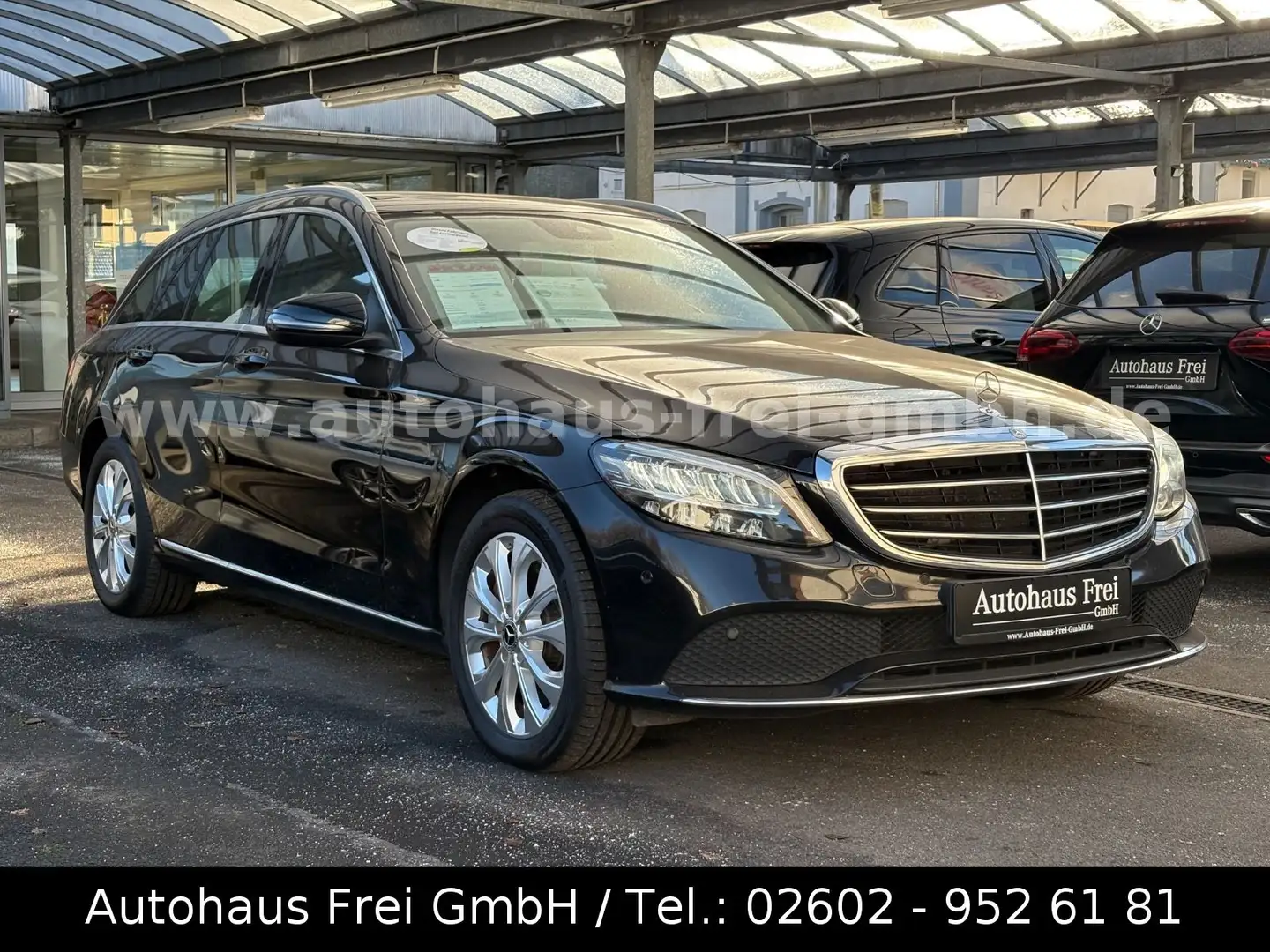 Mercedes-Benz C 300 d 4Matic T-M EXCLUSIVE*LED*PANO*8FB*KAMERA Schwarz - 1