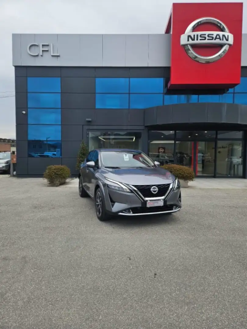 Nissan Qashqai MHEV 158 CV Xtronic N-Style Gris - 1
