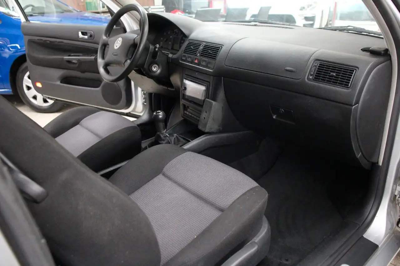 Volkswagen Golf 1.9TDI Edition *Klimaautomatik*, foto 11