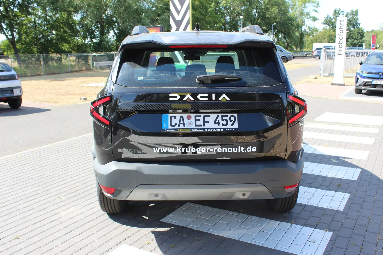 Dacia Bigster TCe 140 Expression - 2