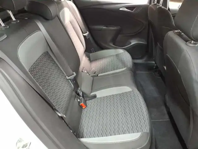 Opel Astra view 14