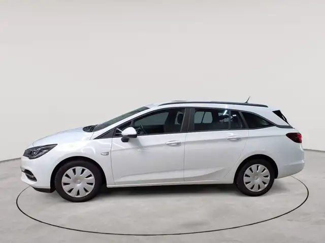 Opel Astra view 6