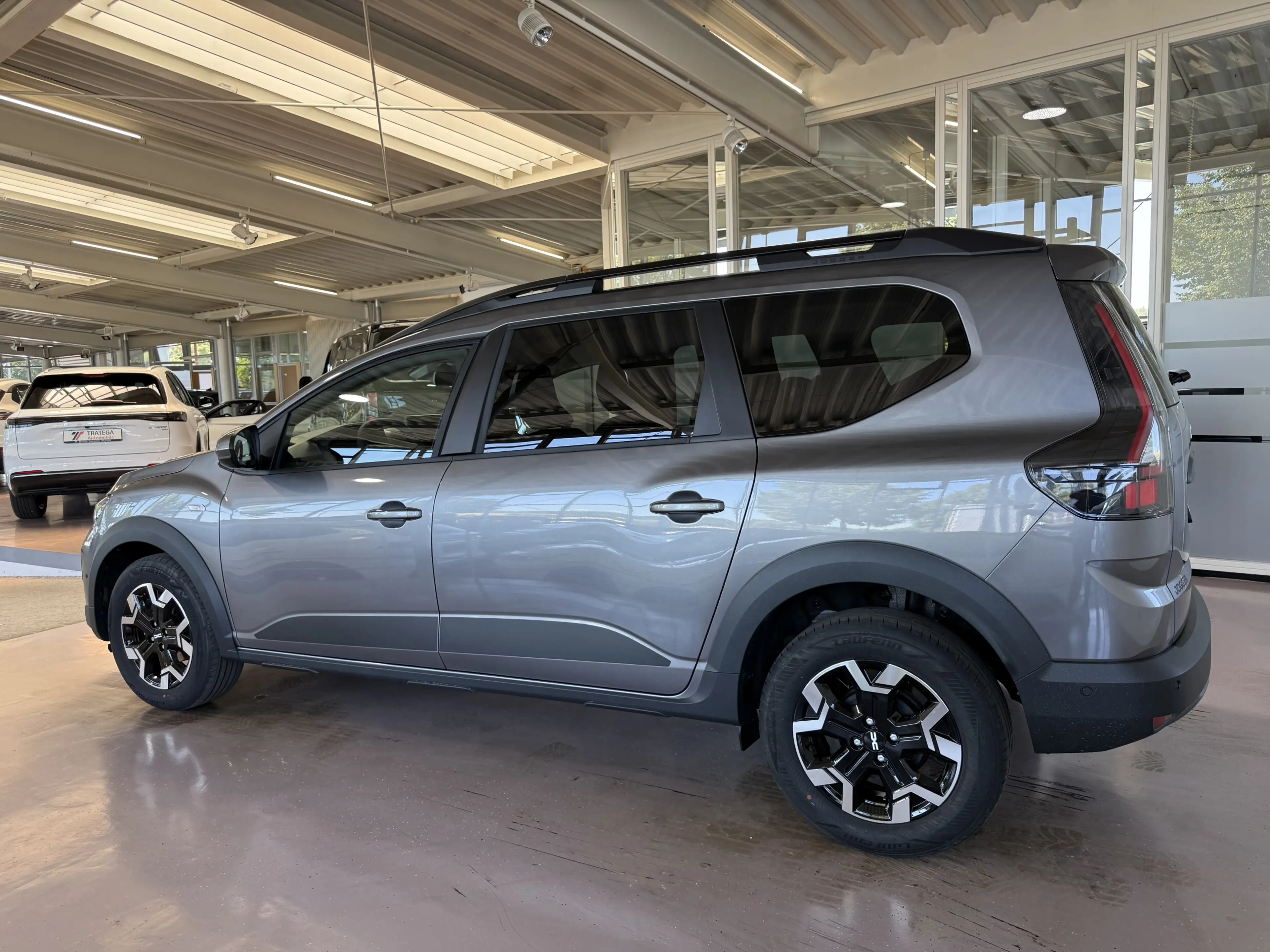 Dacia Jogger TCe 110 Journey 360° SH LHZ Navi TW LED — photo 4