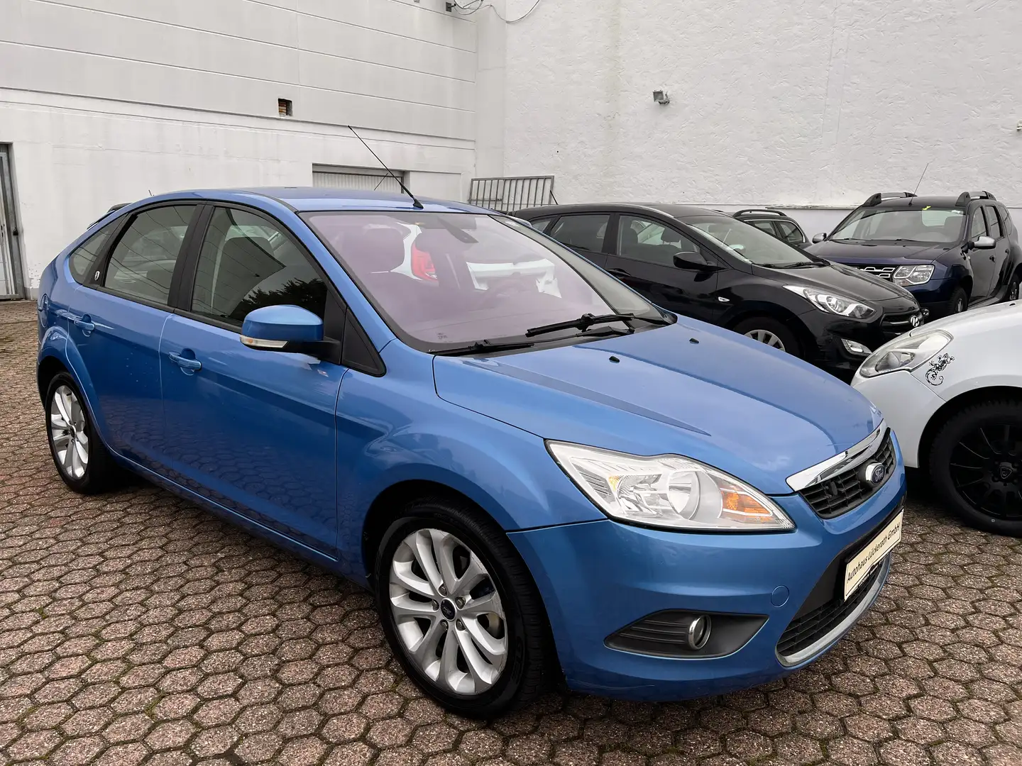 Ford Focus Focus 1.8 (FFV) flexifuel Ghia Blau - 1
