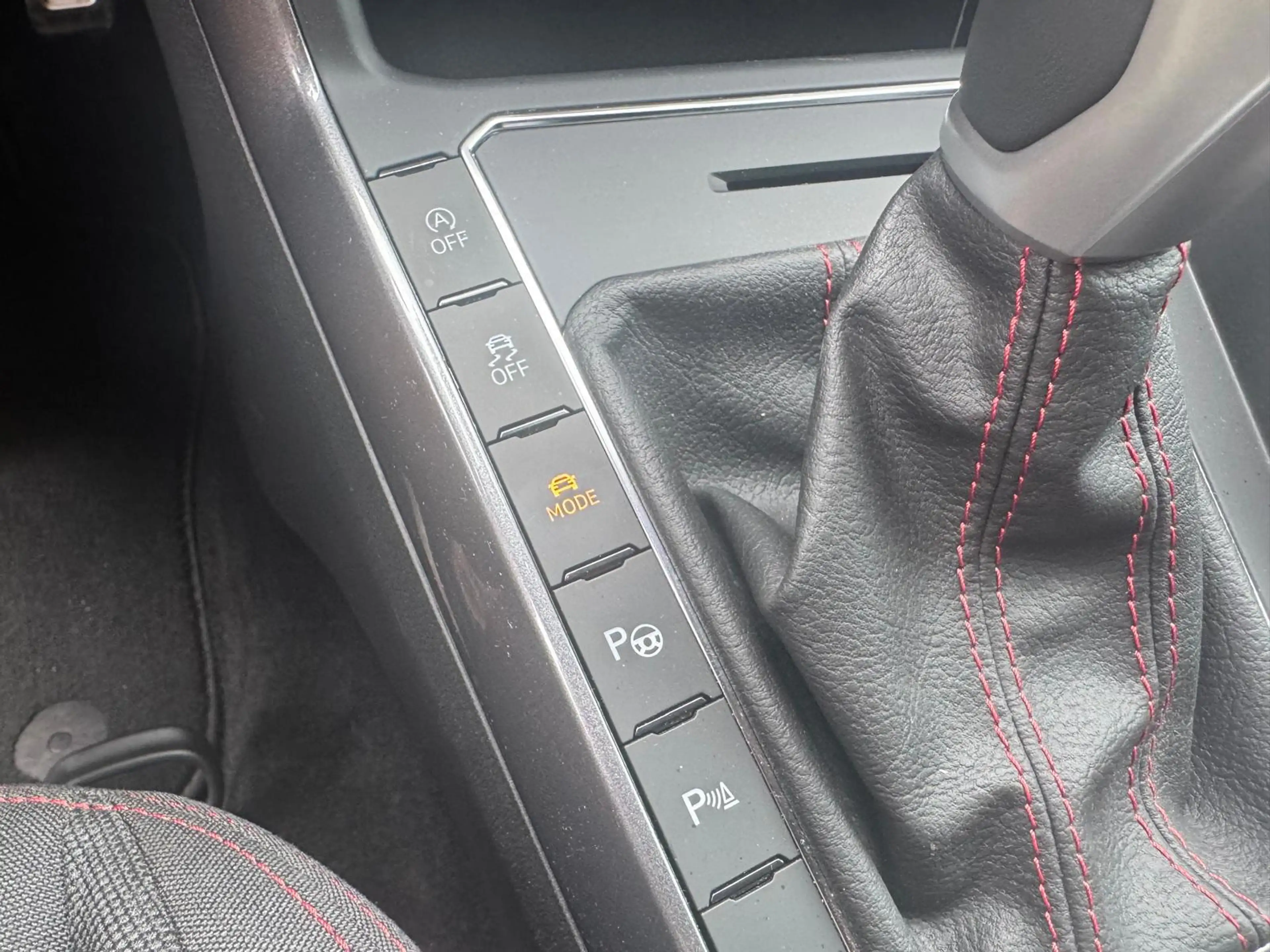 Volkswagen Polo GTI 2.0 TSI — photo 29