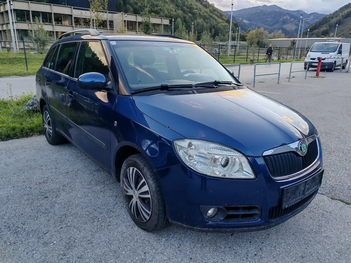 Skoda Fabia Combi Ambiente 1,4 Azul - 1
