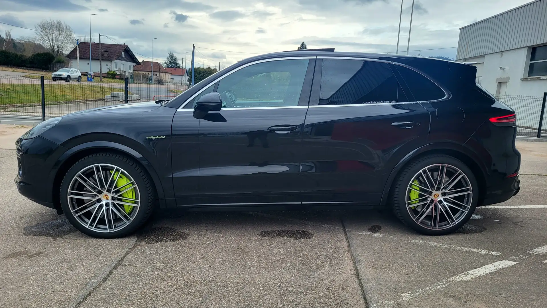 Porsche Cayenne Cayenne E-Hybrid 4.0 V8 680 ch Tiptronic BVA Turbo S Noir - 2
