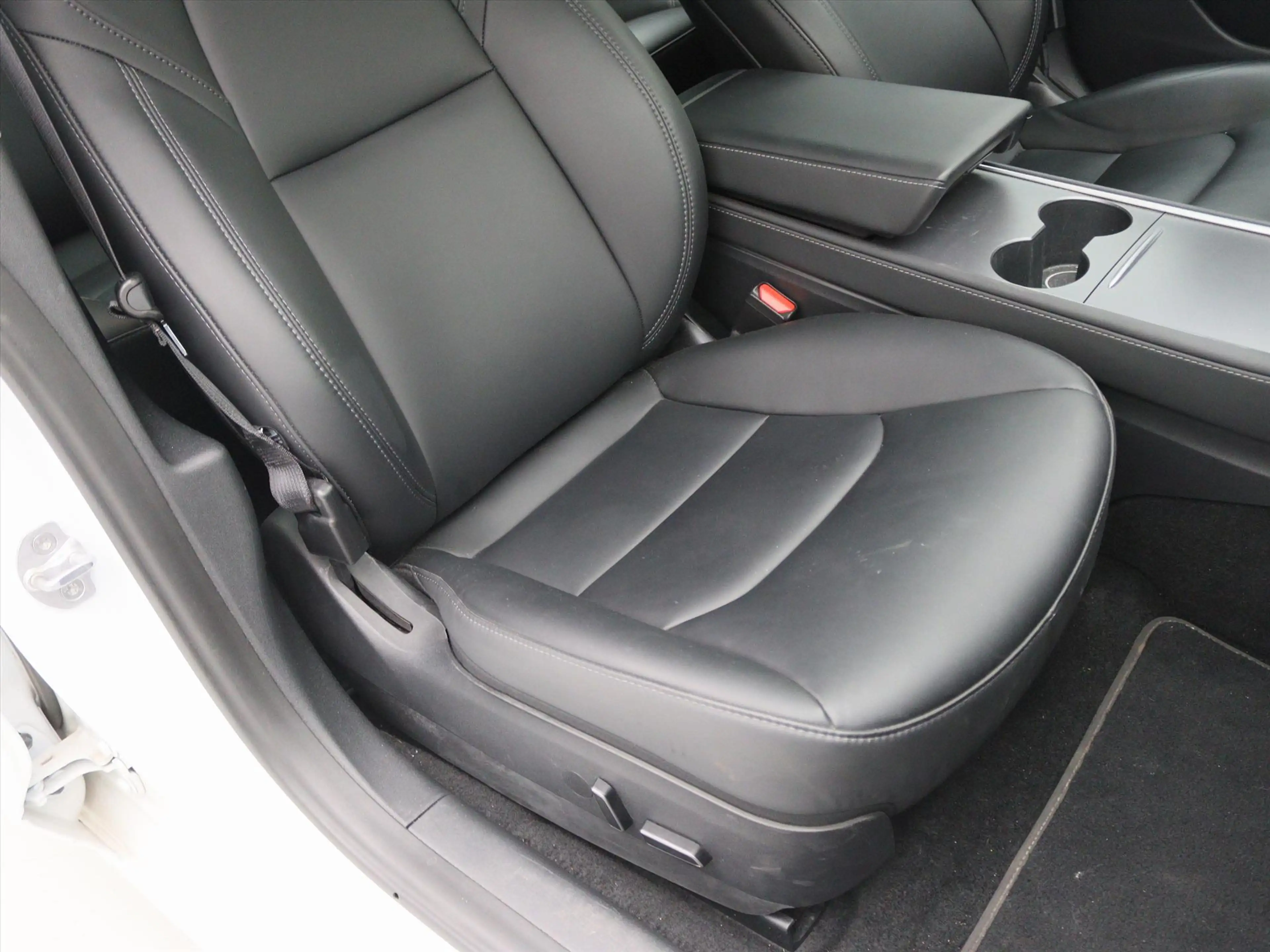 Tesla Model 3 Standard RWD Plus UPGRADE 94.5% SoH [ LFP-ACCU+WAR — photo 17