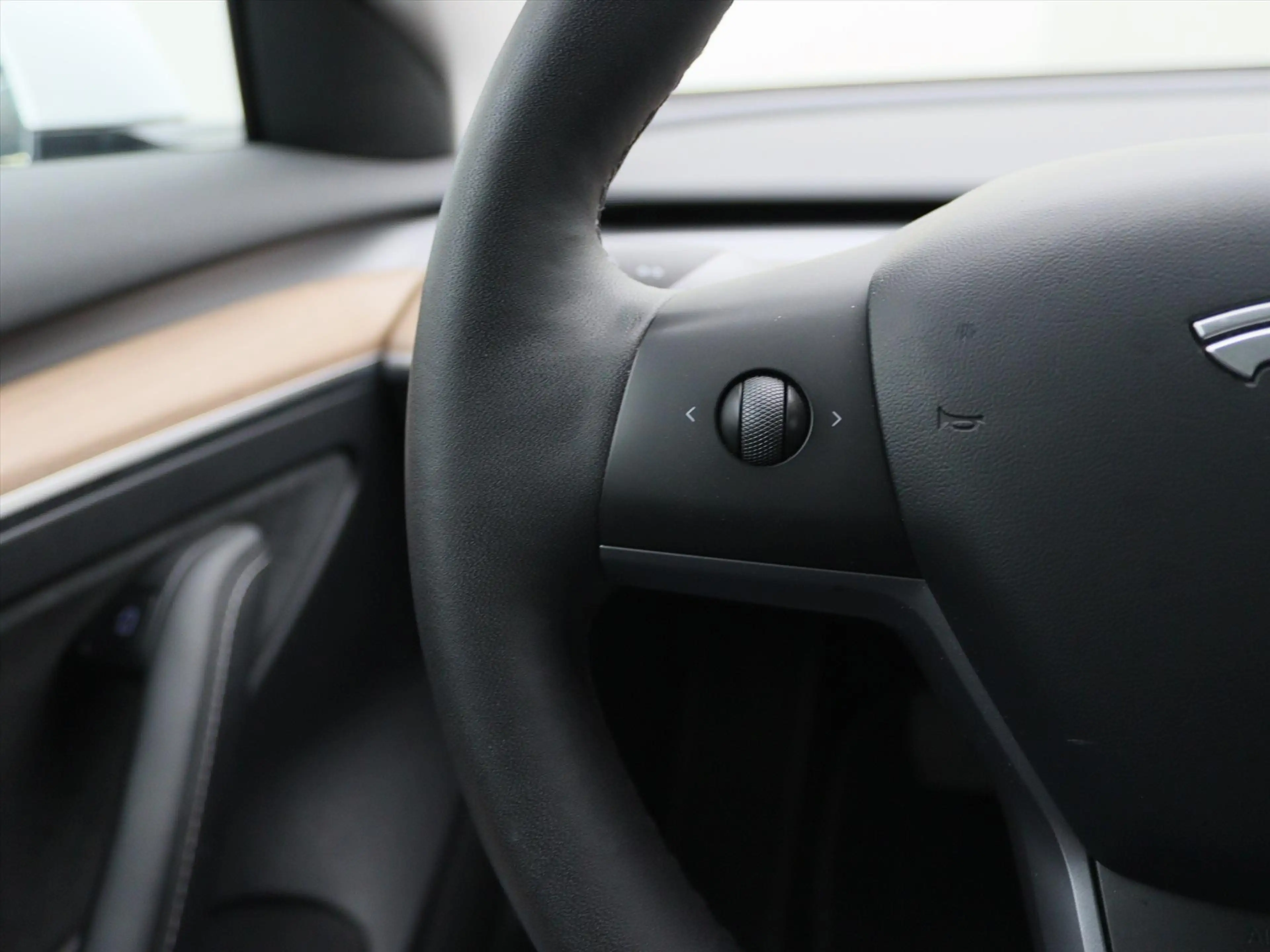 Tesla Model 3 Standard RWD Plus UPGRADE 94.5% SoH [ LFP-ACCU+WAR — photo 22