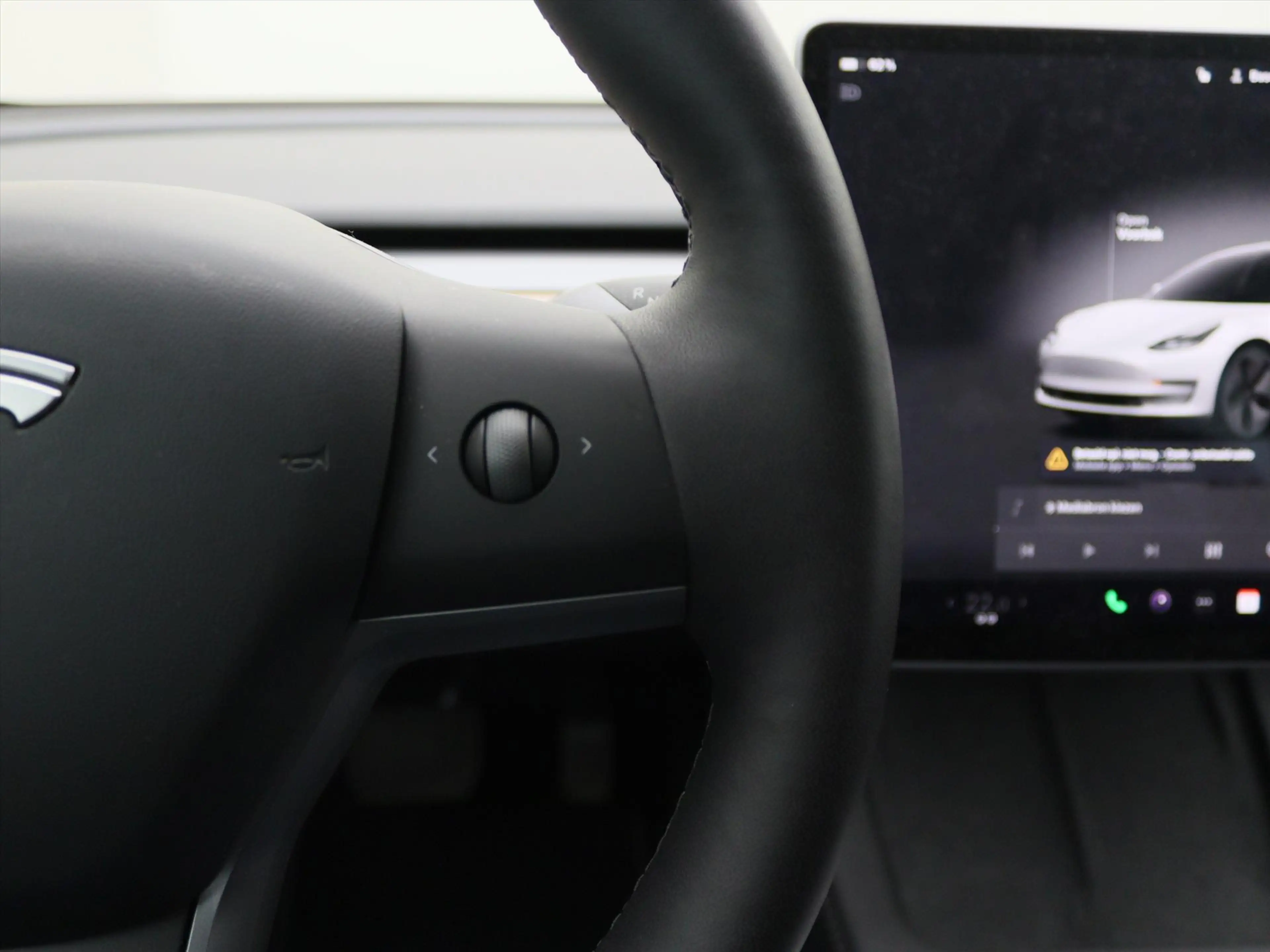 Tesla Model 3 Standard RWD Plus UPGRADE 94.5% SoH [ LFP-ACCU+WAR — photo 23