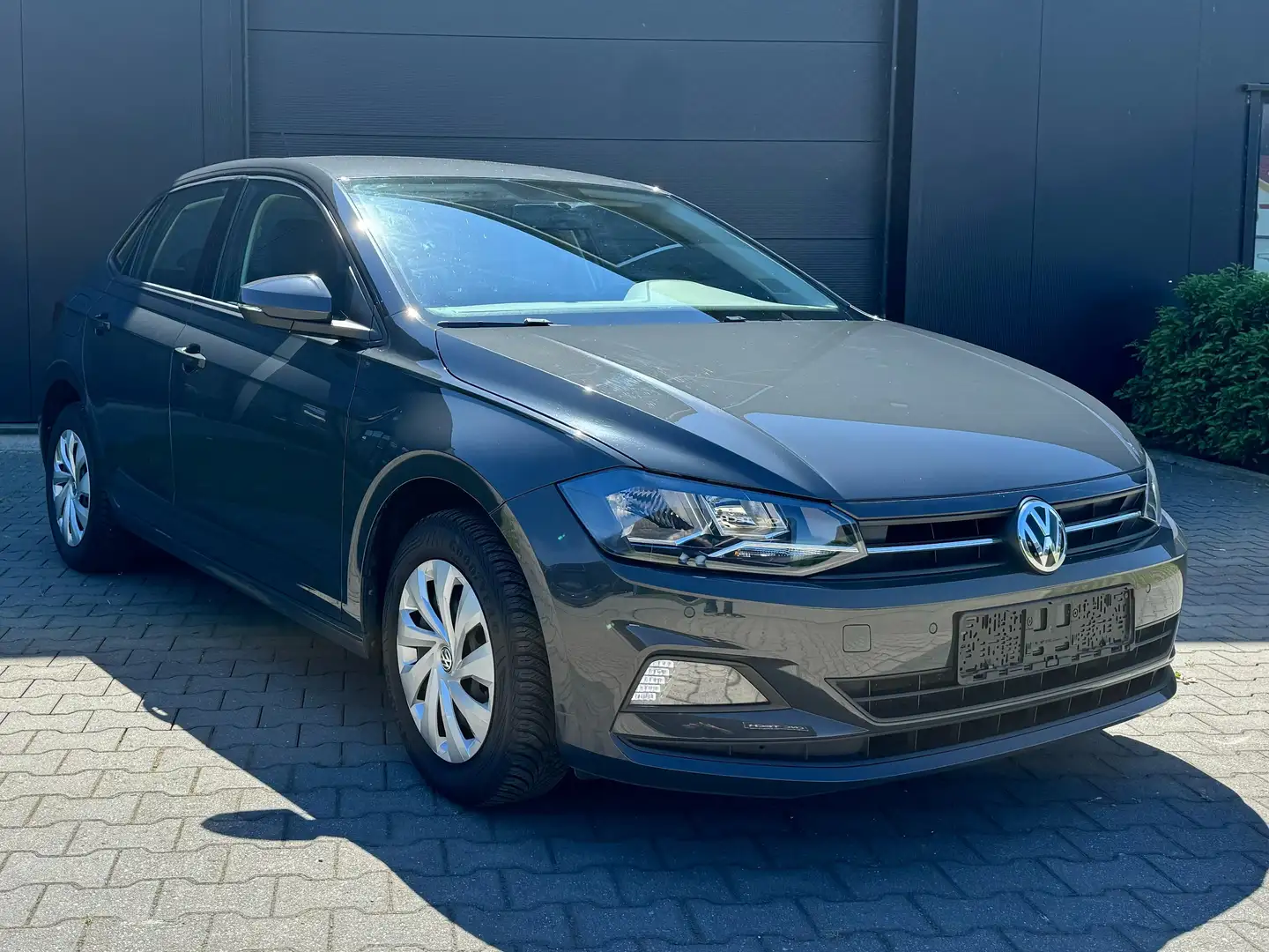 Volkswagen Polo 1.0 TGI Comfortline CNG + Benzine (EU6.2) Grijs - 1