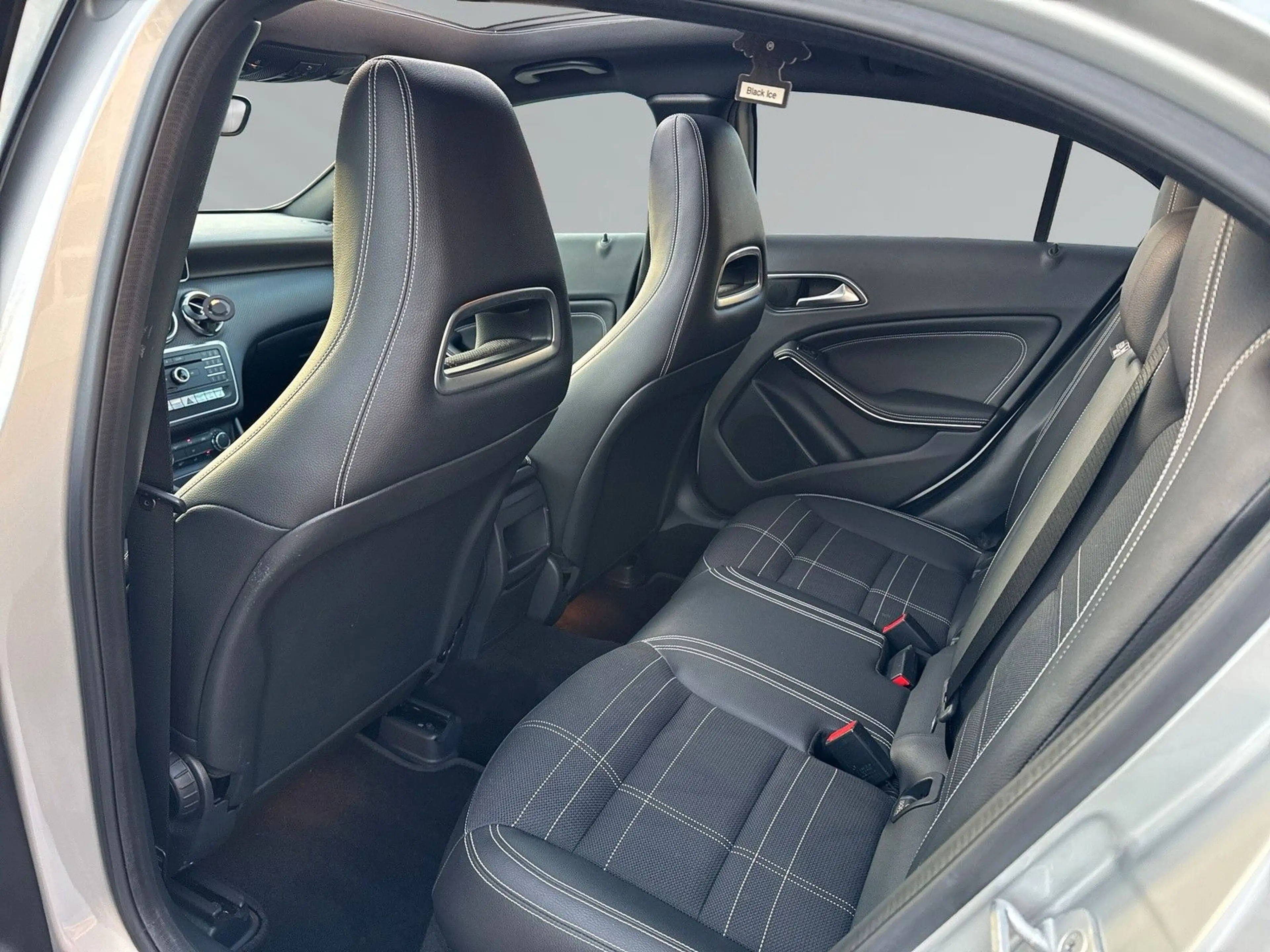 Mercedes-Benz A 200 BlueEfficiency|Panorama|Kamera|Night-Paket — photo 23