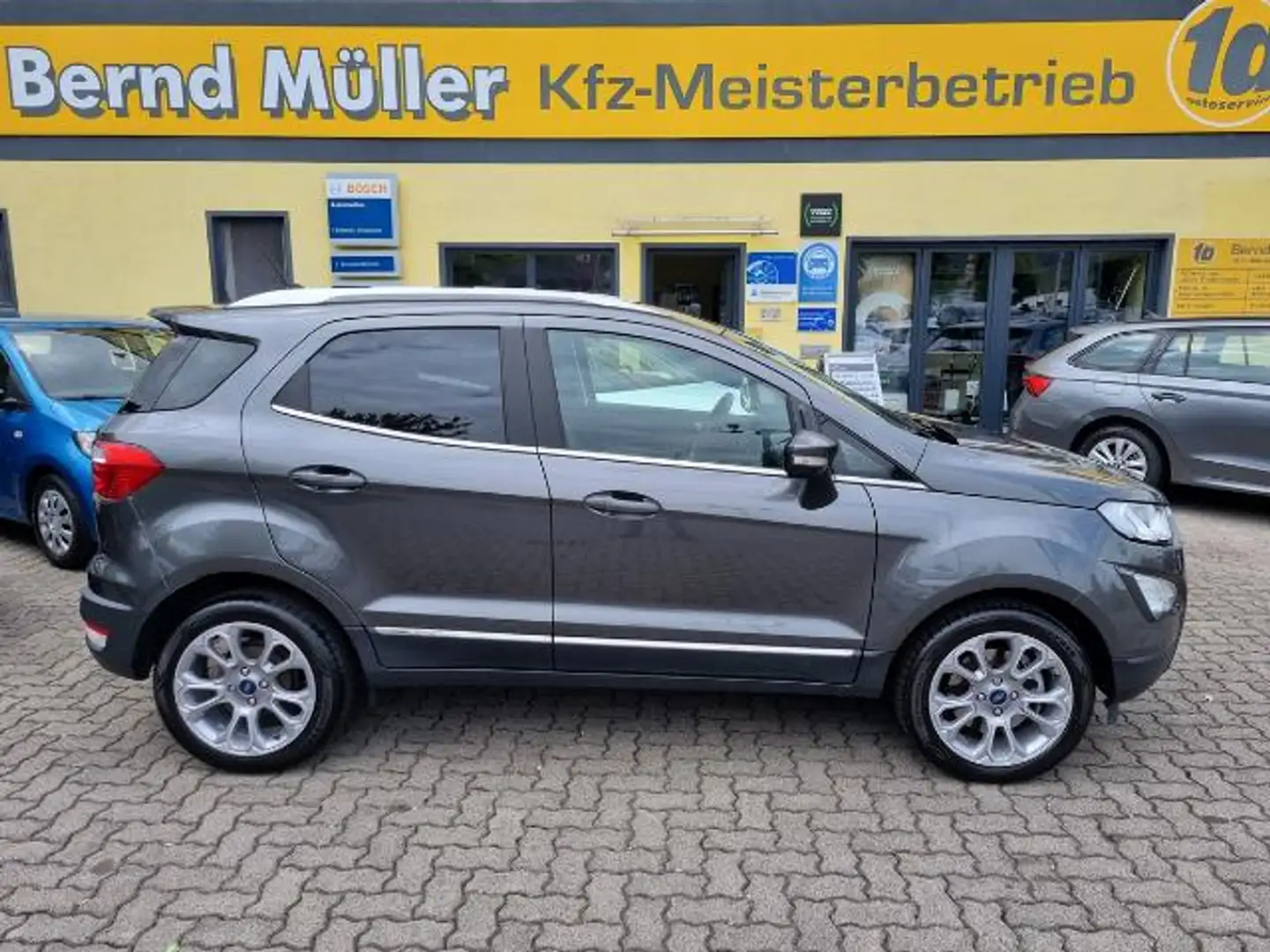 Ford EcoSport 1.0 EB TITANIUM X Leder Navi Winter-P. SD Xenon Ka Grau - 1
