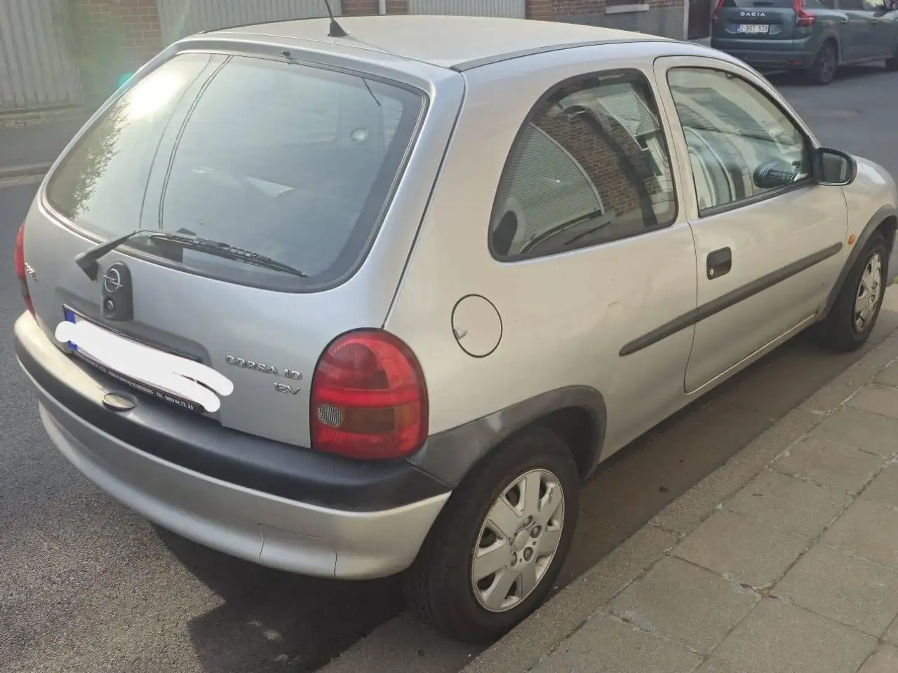Opel Corsa 1.2 16V – 75 ch (Z12XE), foto 4