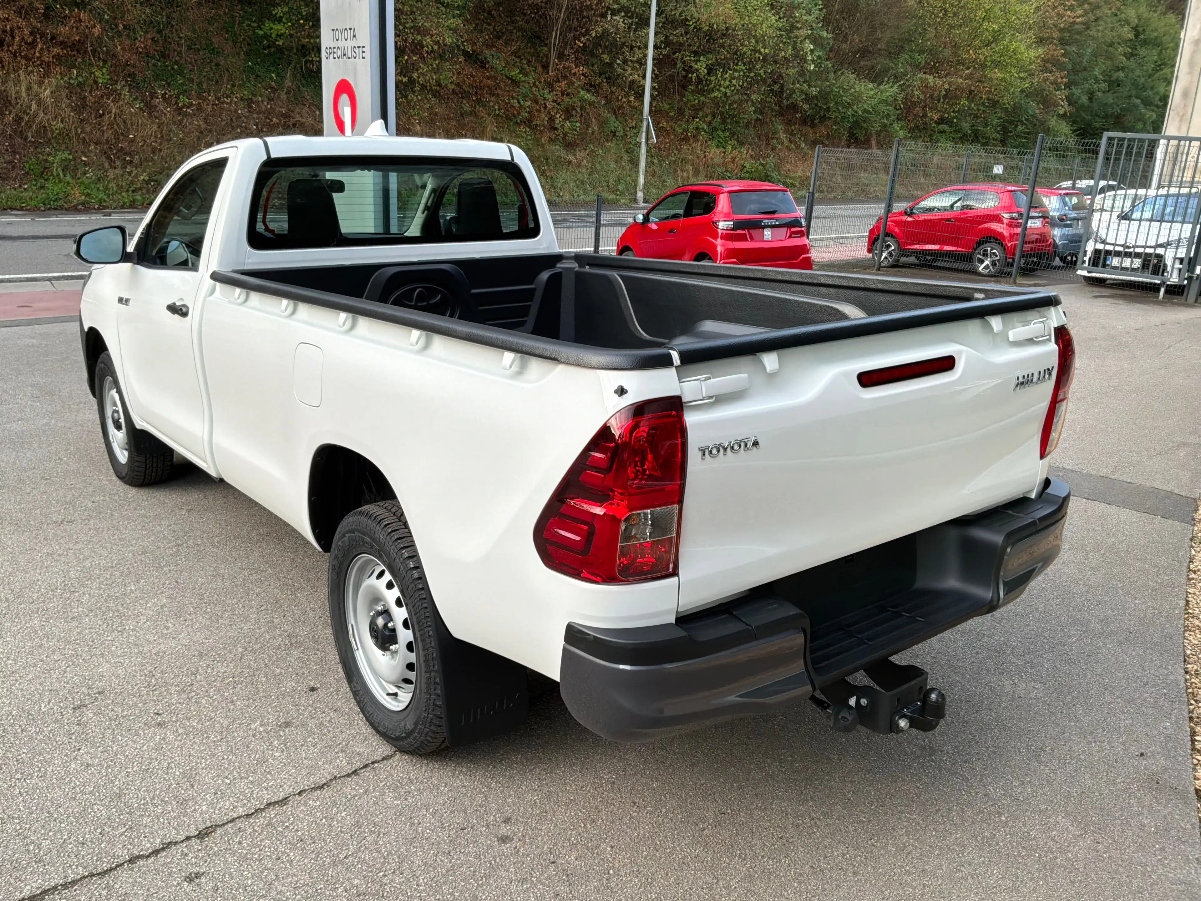 Toyota Hilux 2.4 D-4D 4WD Active simple cabine — photo 2