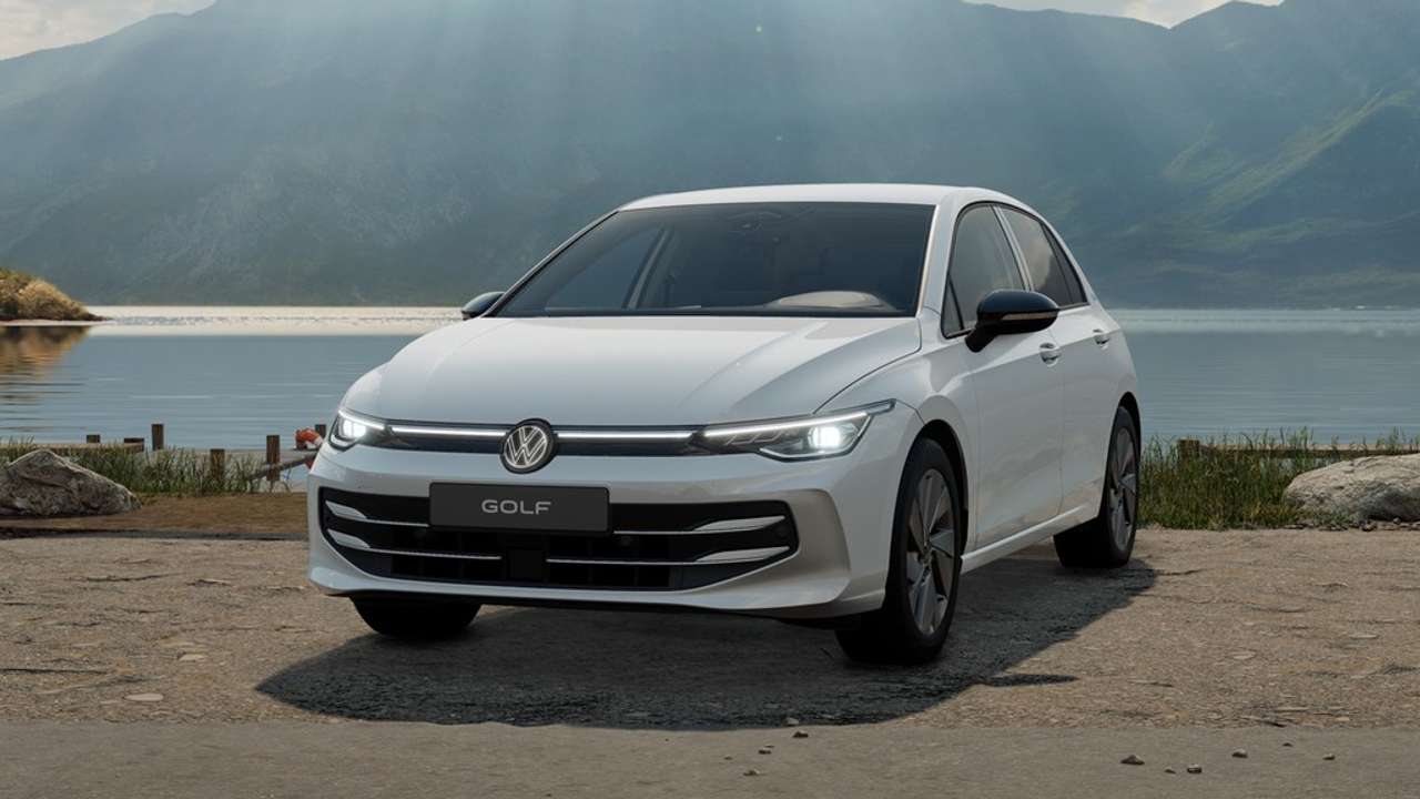 Volkswagen Golf 2025 — VIII 1.5 eTSI DSG Goal Navi ACC