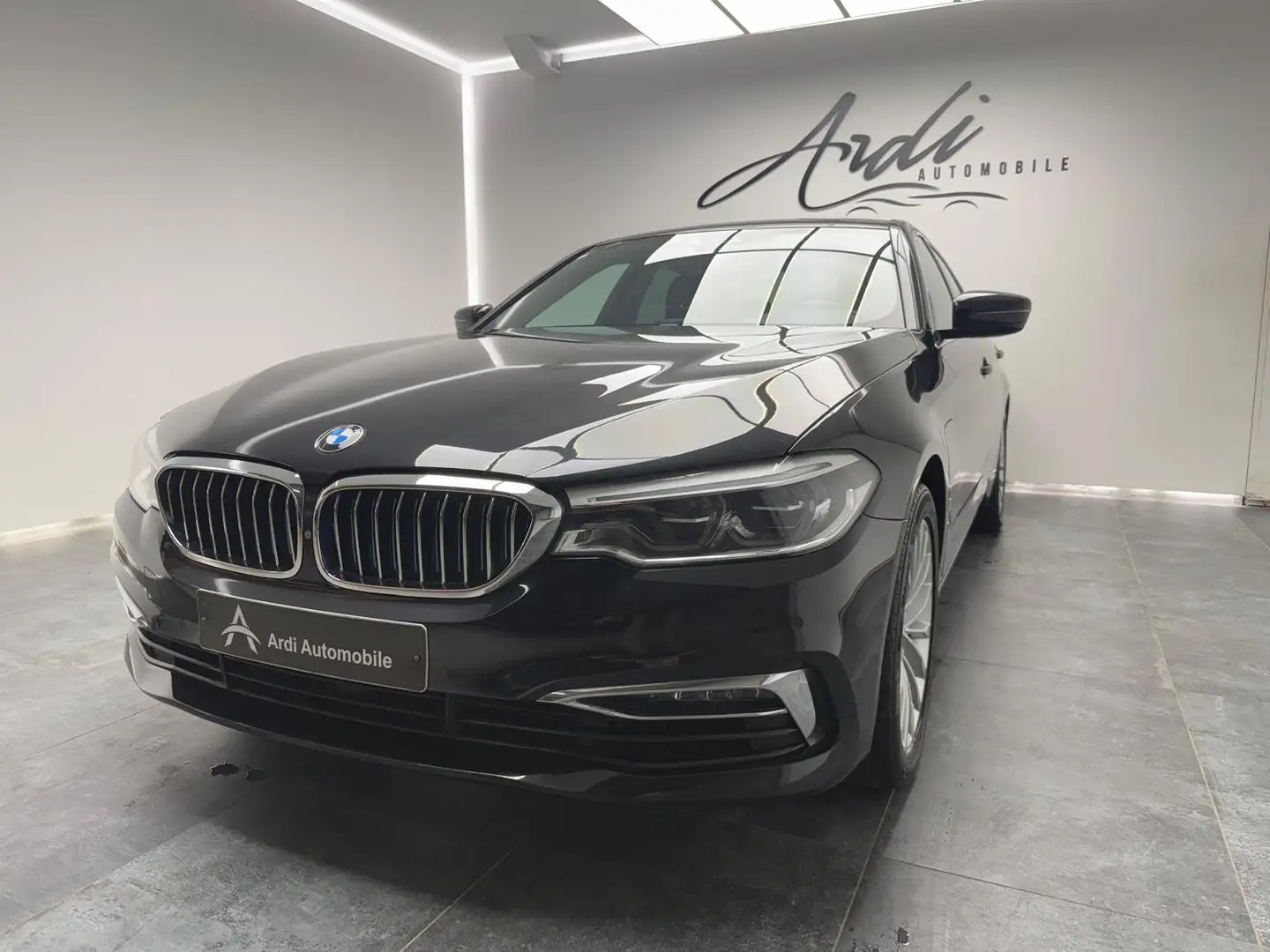 BMW 530 530eA PHEV *GARANTIE*LED AMB*CAMERA 360*HARMAN*GPS Noir - 1