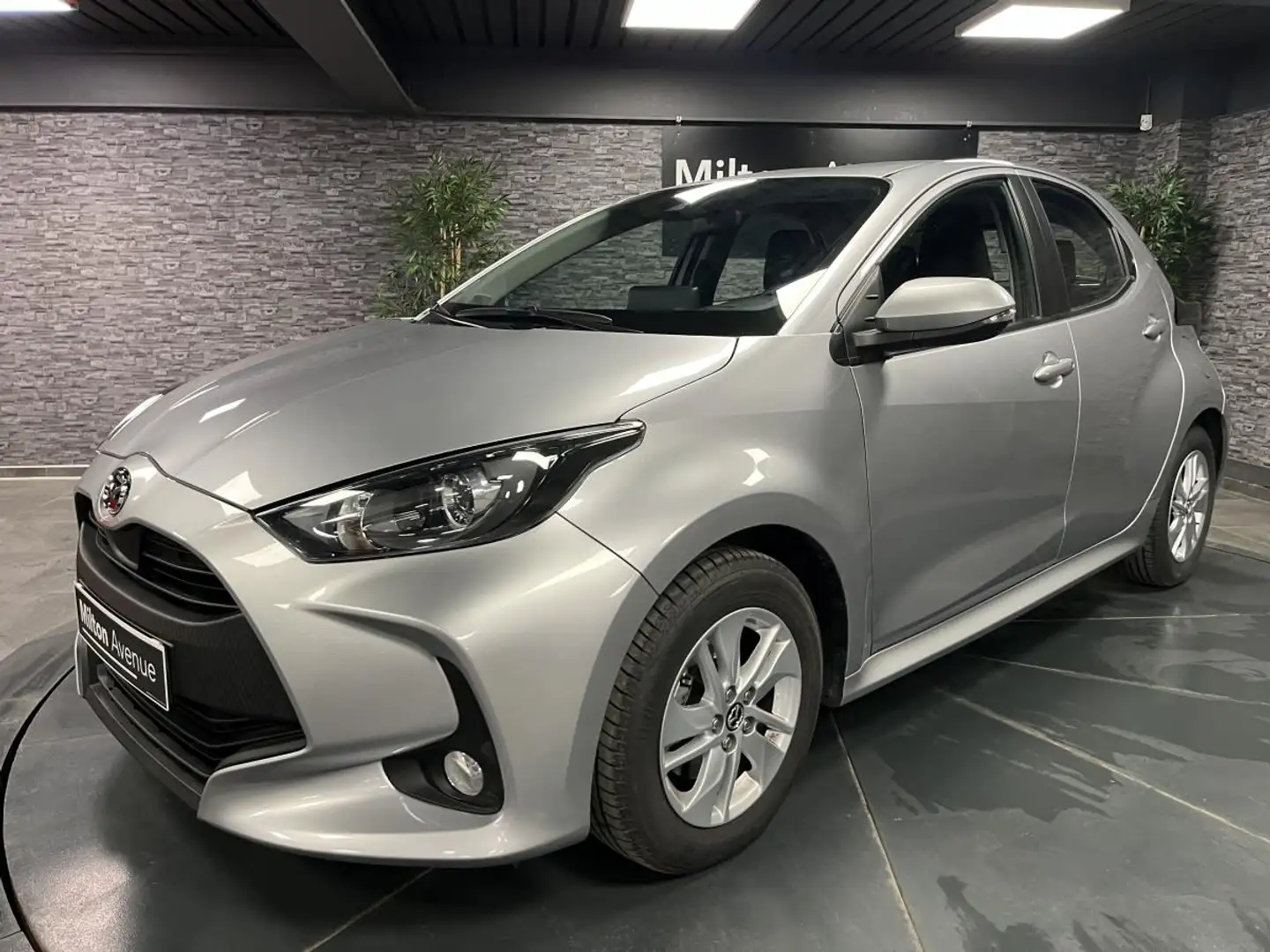 Mazda 2 Mazda2 1.5 Hybrid - e-CVT - 116 Agile Gris - 1