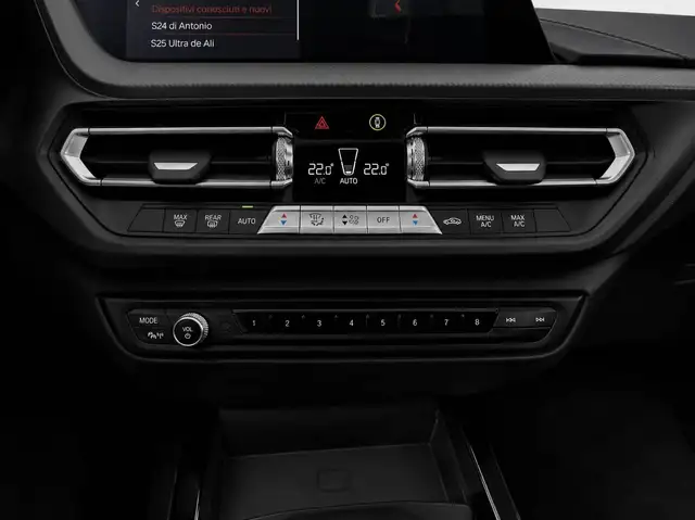 BMW 1 Series view 15