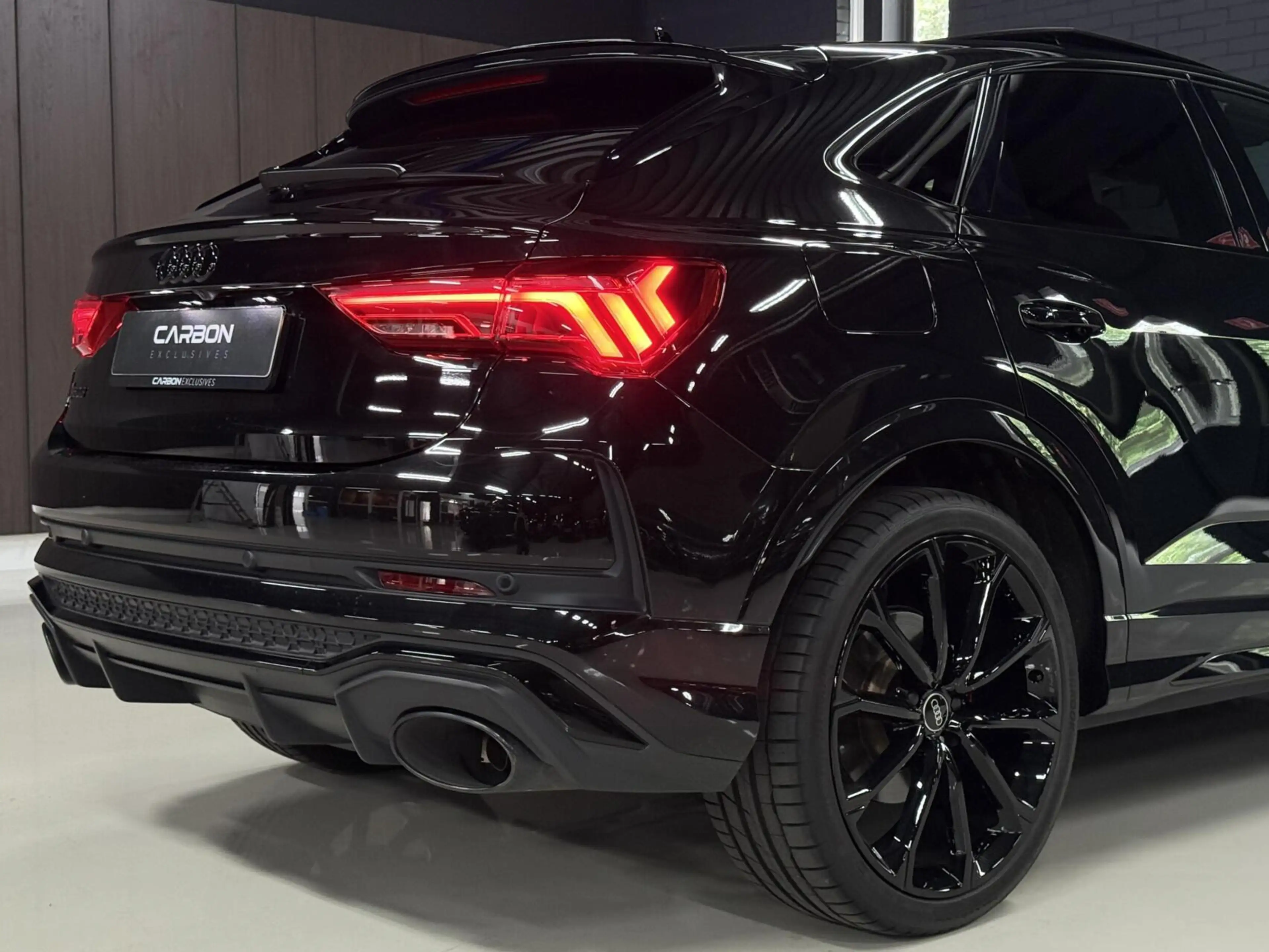 Audi RS Q3 RS Q3 2.5 TFSI — photo 12