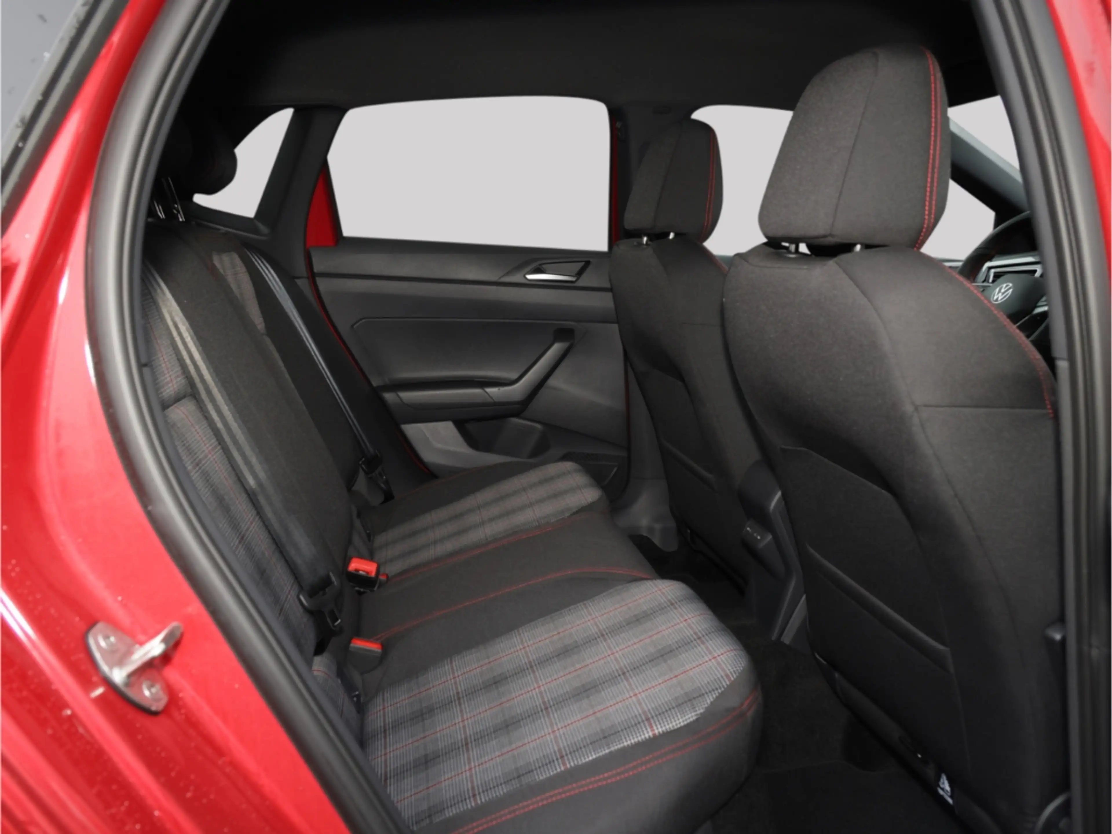 Volkswagen Polo GTI 2.0 TSI DSG IQ Matrix Kamera — photo 7
