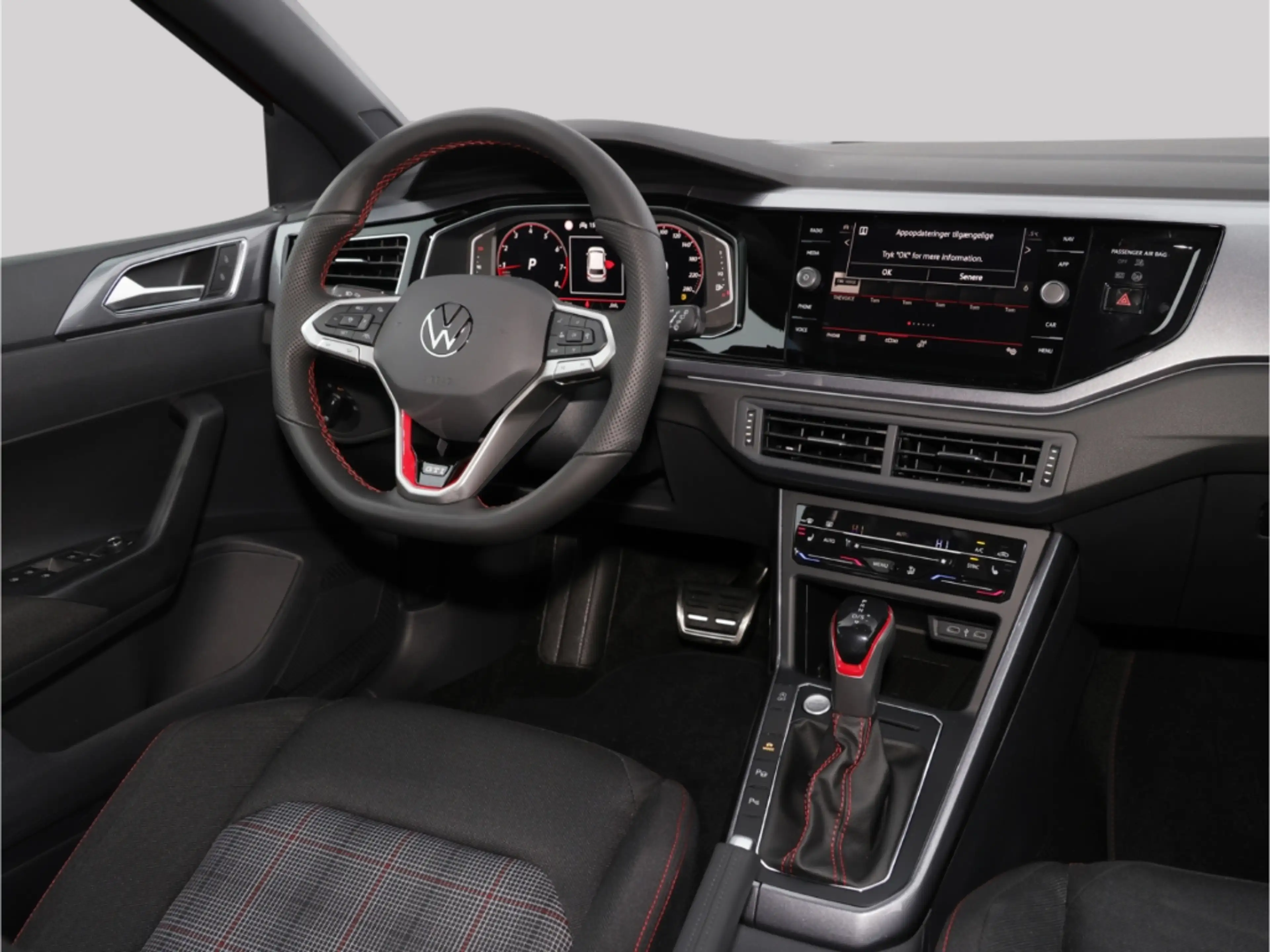 Volkswagen Polo GTI 2.0 TSI DSG IQ Matrix Kamera — photo 8