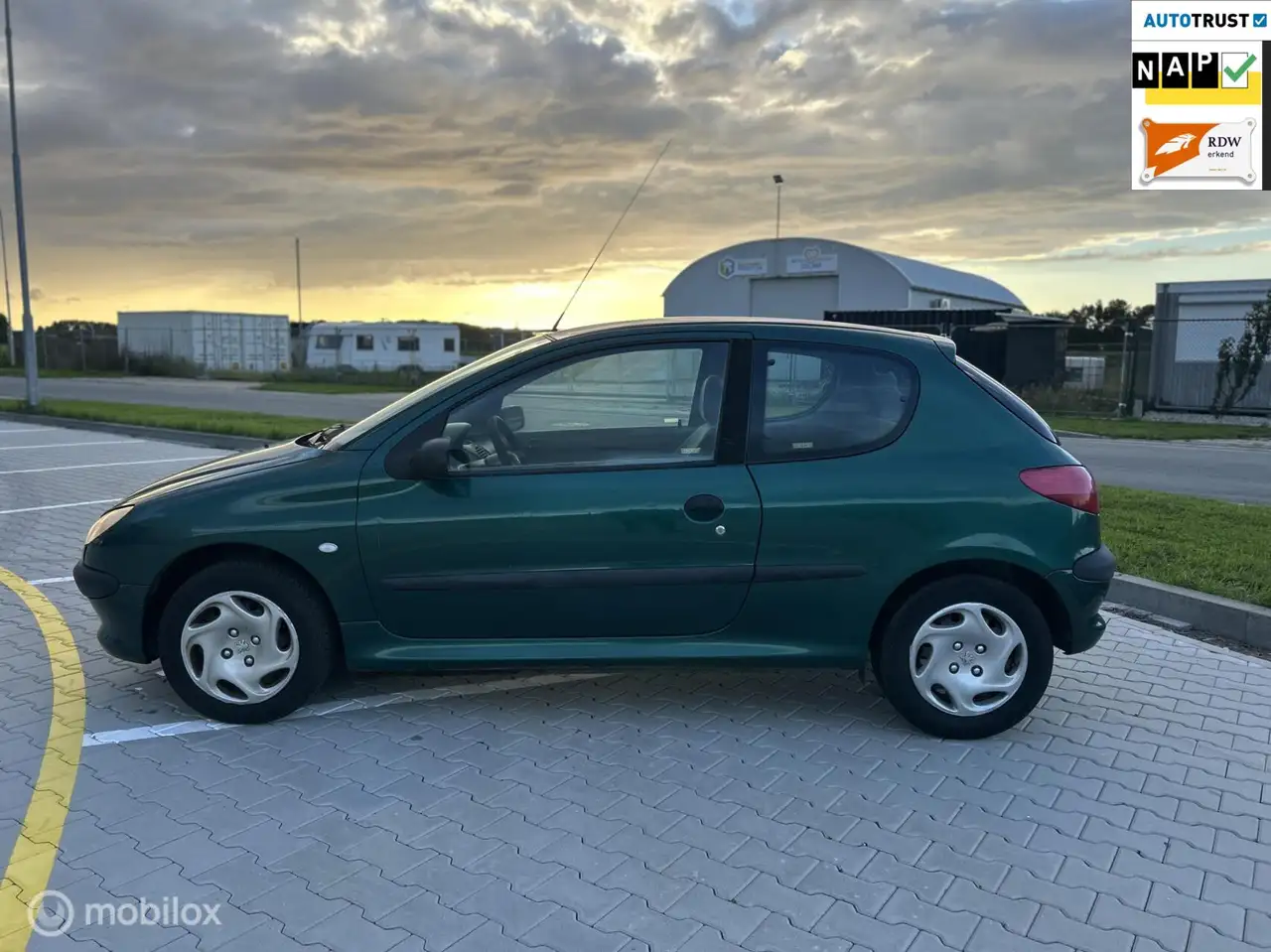 Peugeot 206 1.1 XR/NAP/APK/BLUETOOTH, foto 2