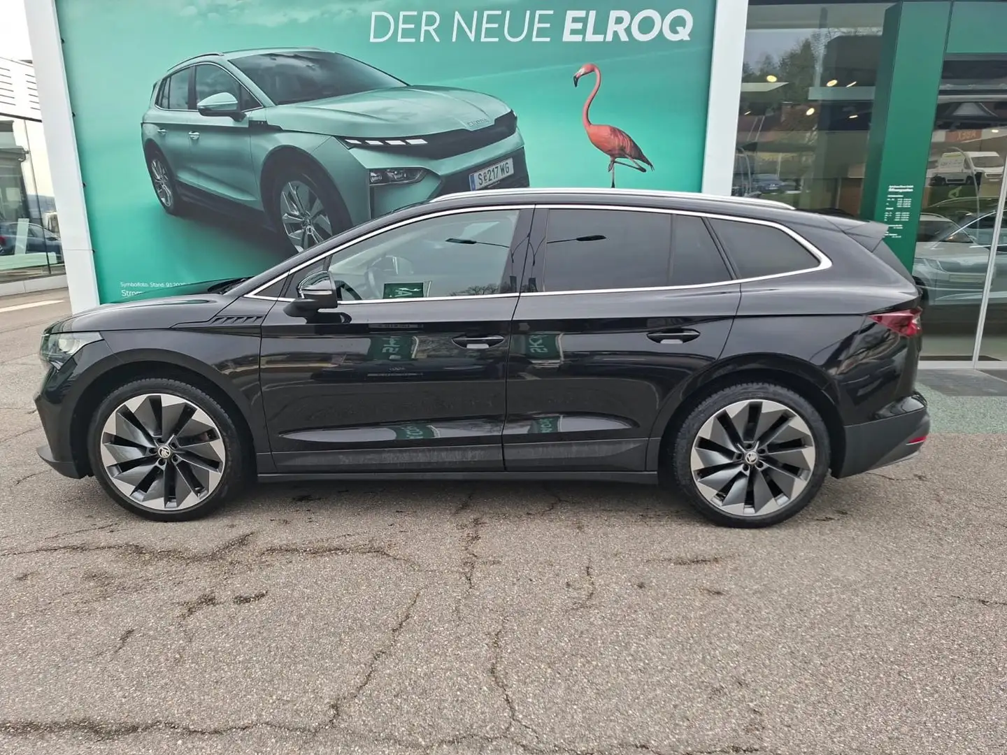 Skoda Enyaq 80 Schwarz - 2