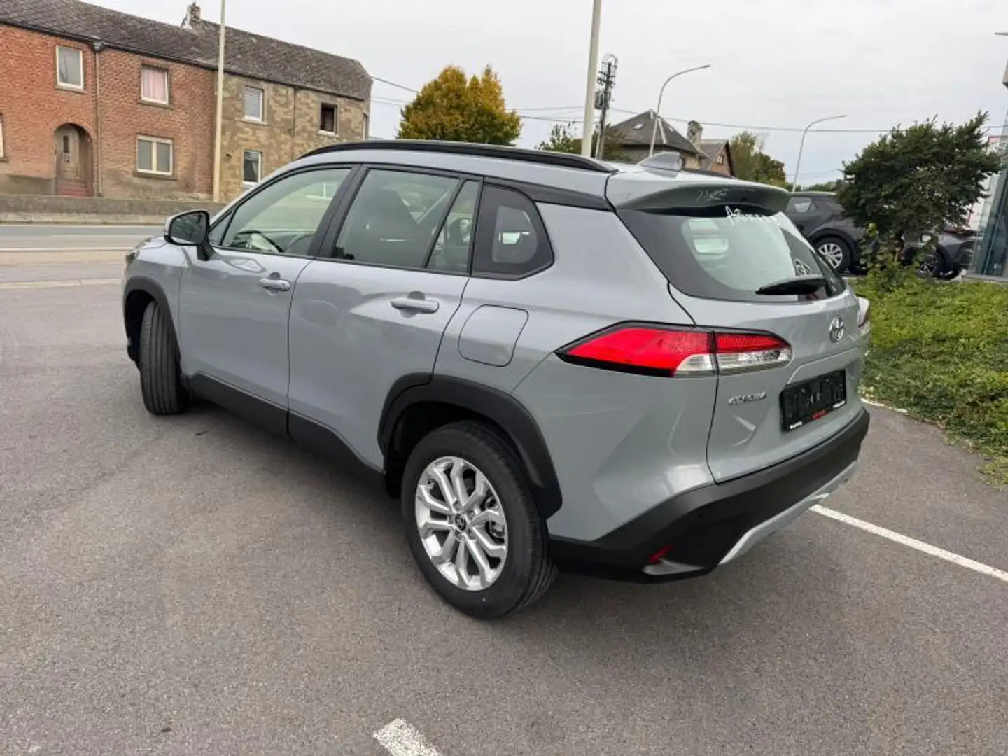 Toyota Corolla Cross EX DEMO 1.8 Hybrid 2WD CVT Dynamic Gris - 2